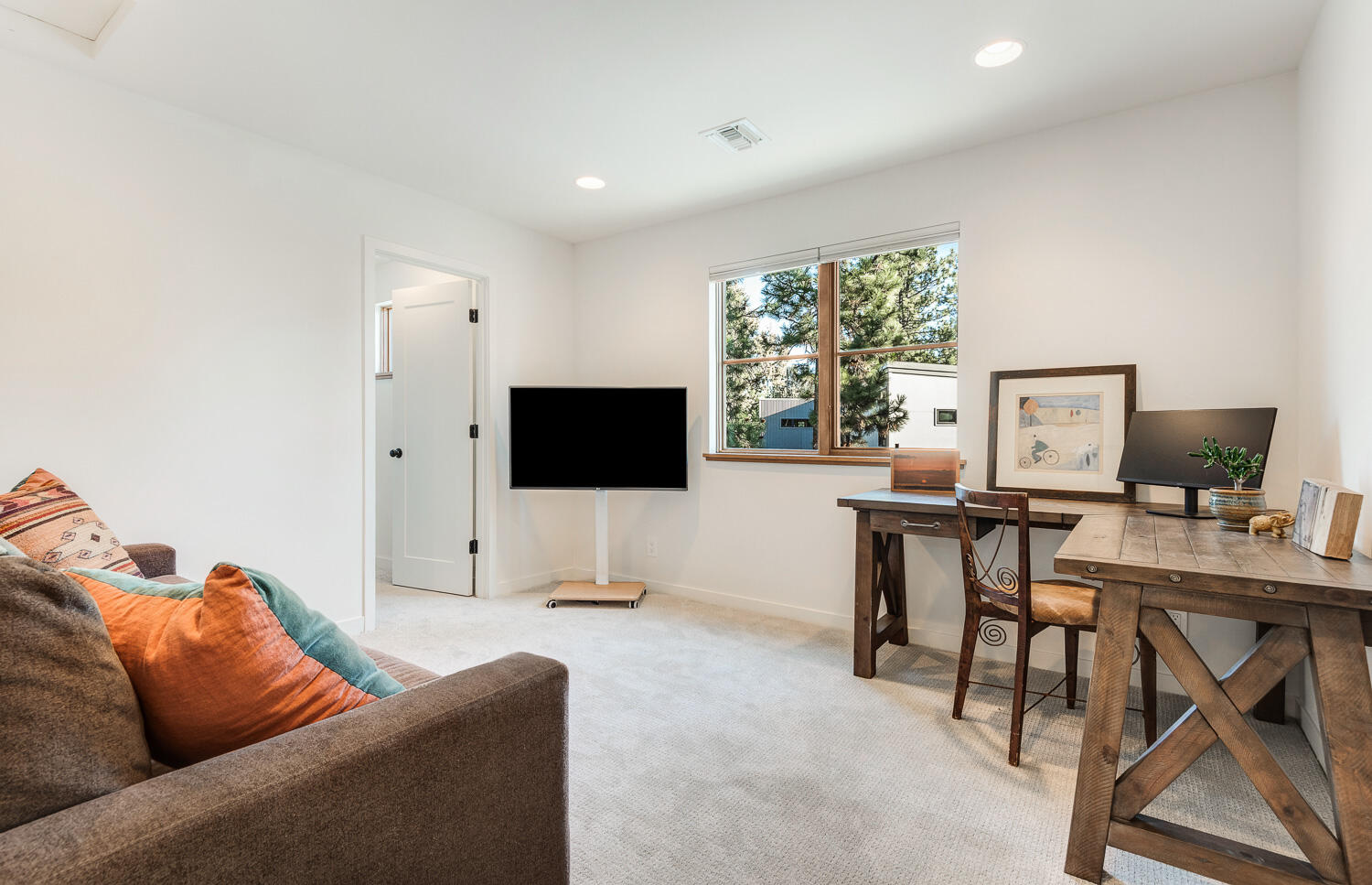 61389 Campbell Court