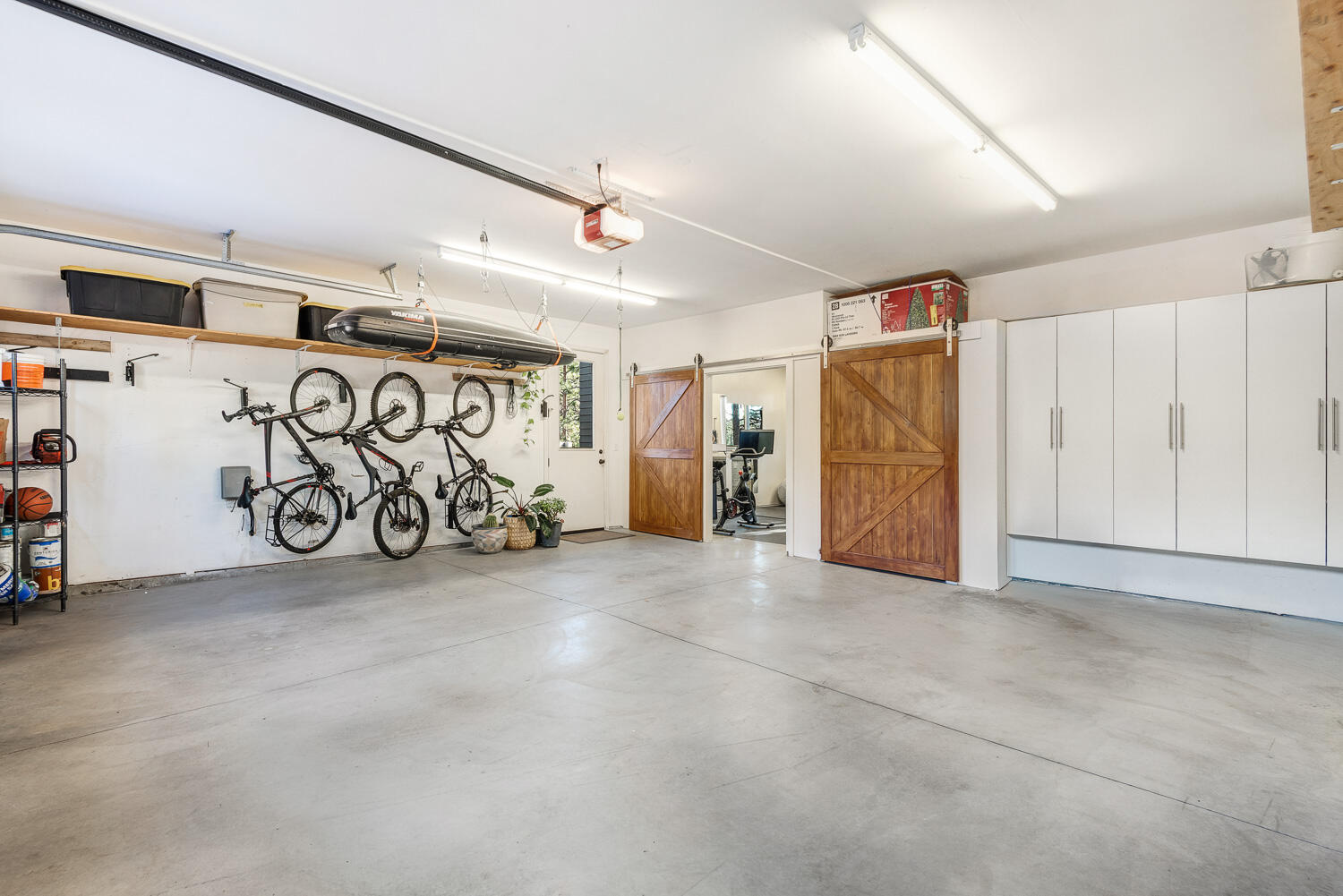 61389 Campbell Court