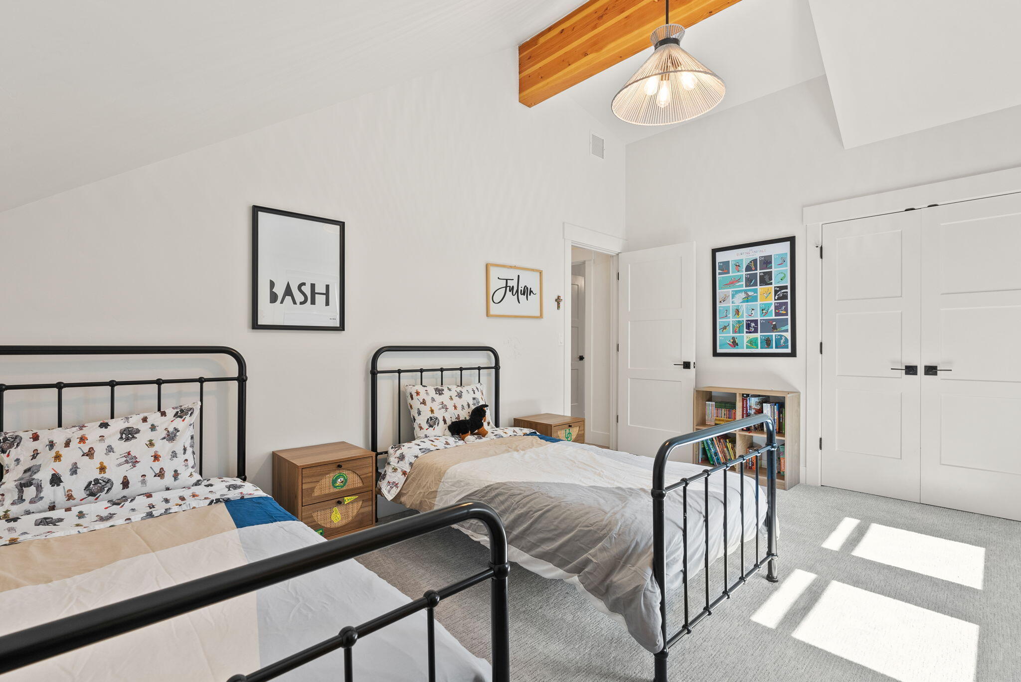 1185 NW Singleton Place