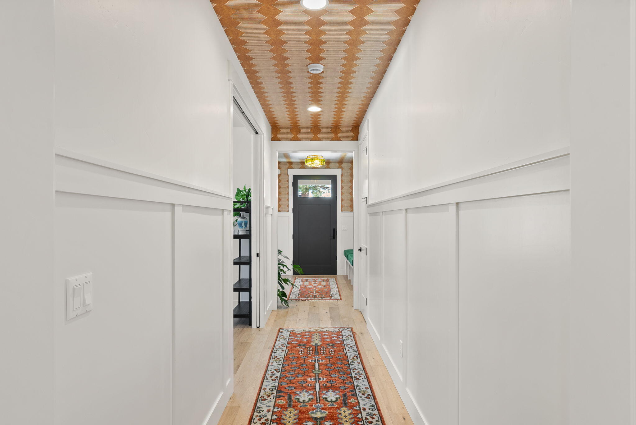 1185 NW Singleton Place