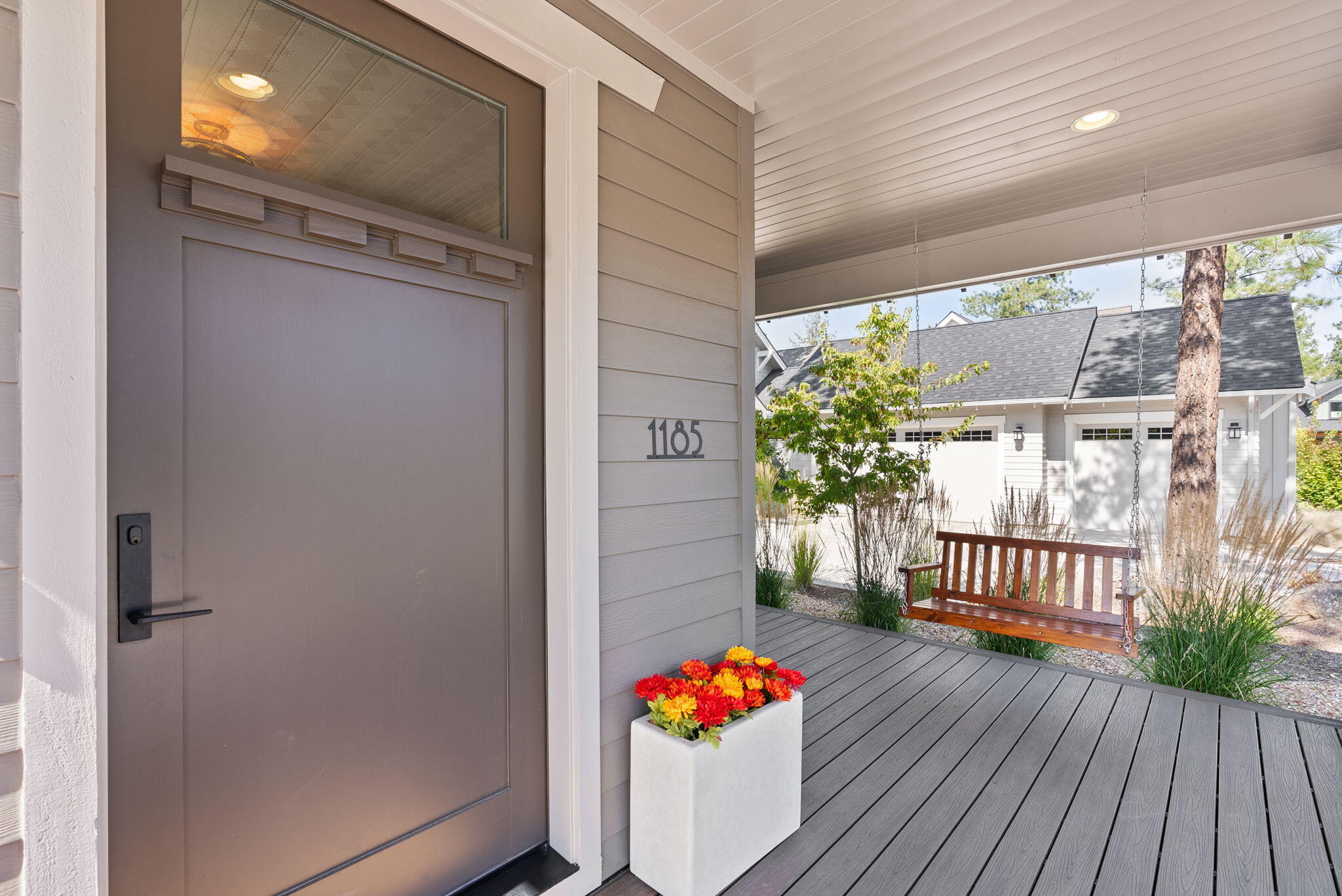 1185 NW Singleton Place