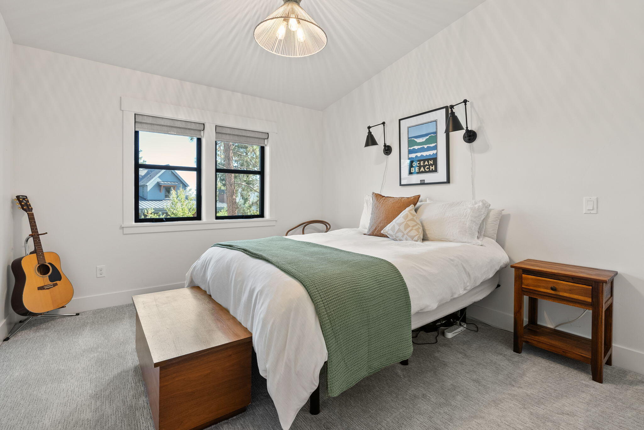 1185 NW Singleton Place