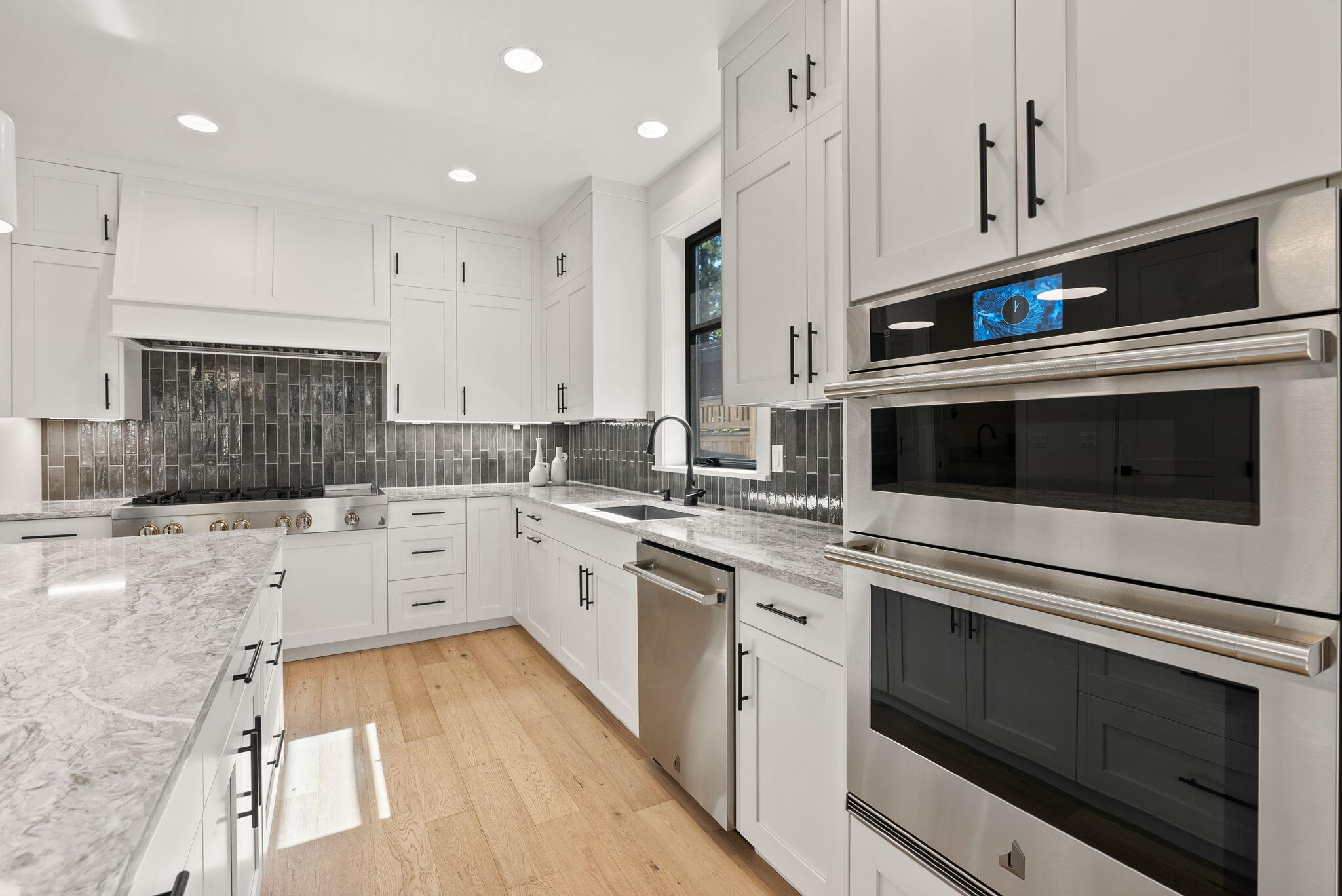 1185 NW Singleton Place