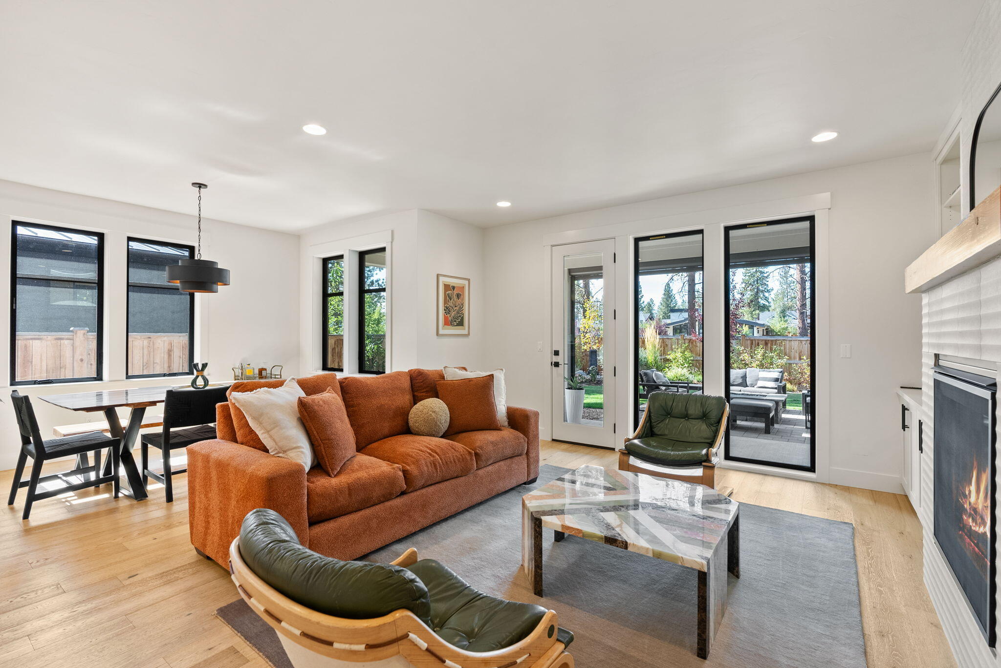 1185 NW Singleton Place