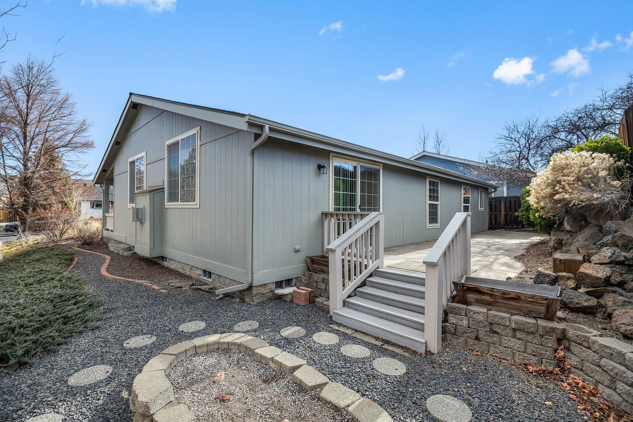 2325 NE Wintergreen Drive