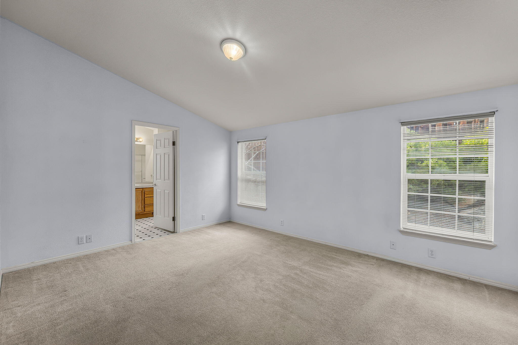 2325 NE Wintergreen Drive