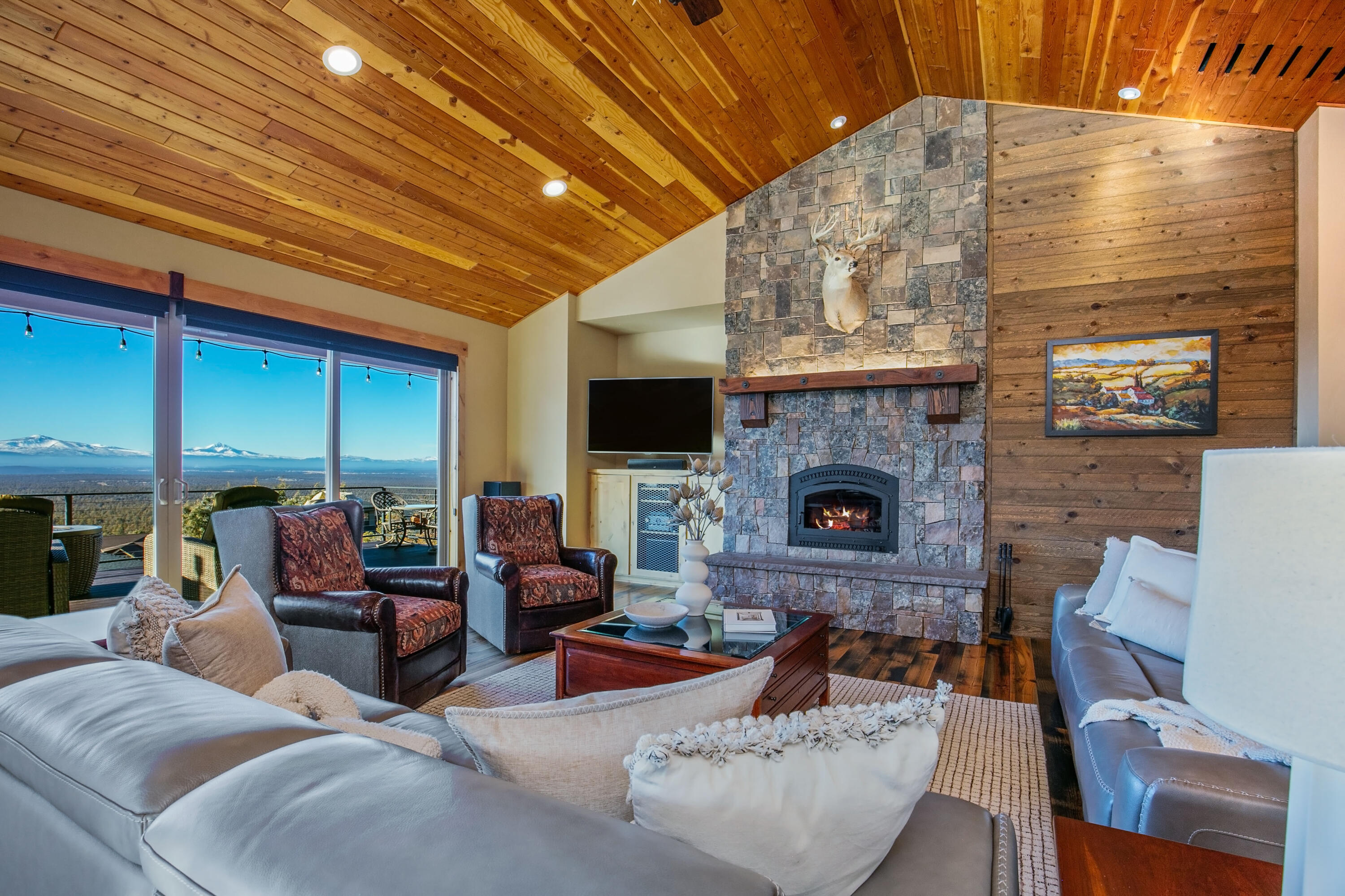 10935 Summit Ridge Court
