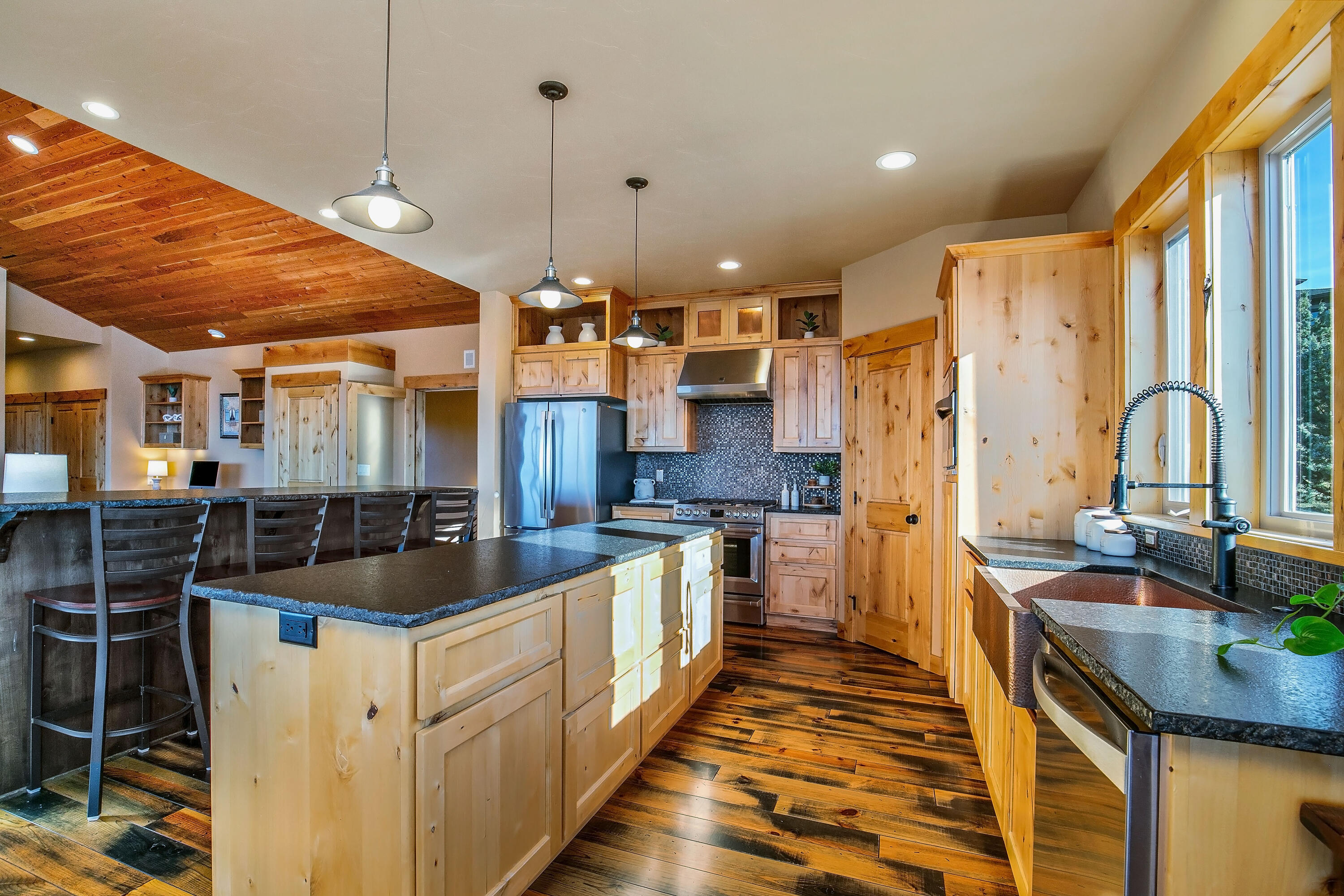 10935 Summit Ridge Court