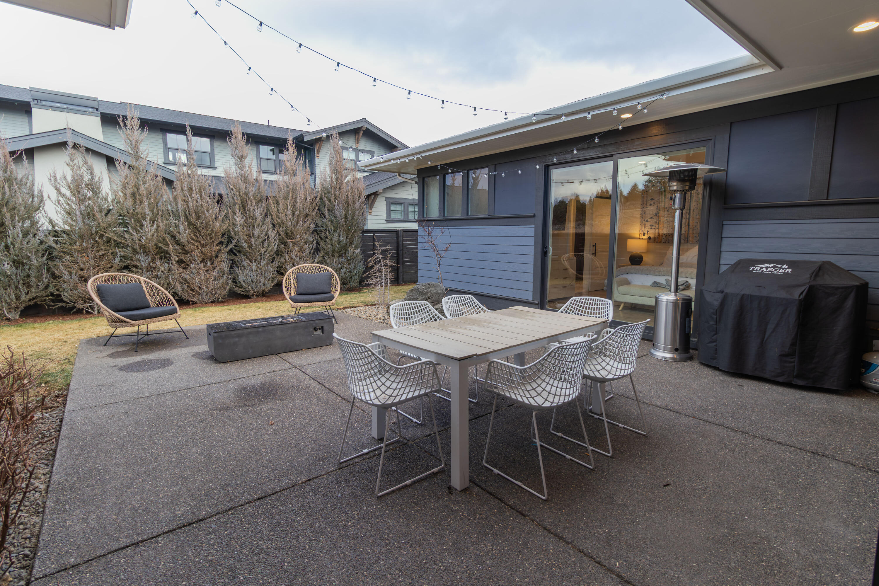 1294 NW Discovery Park Drive