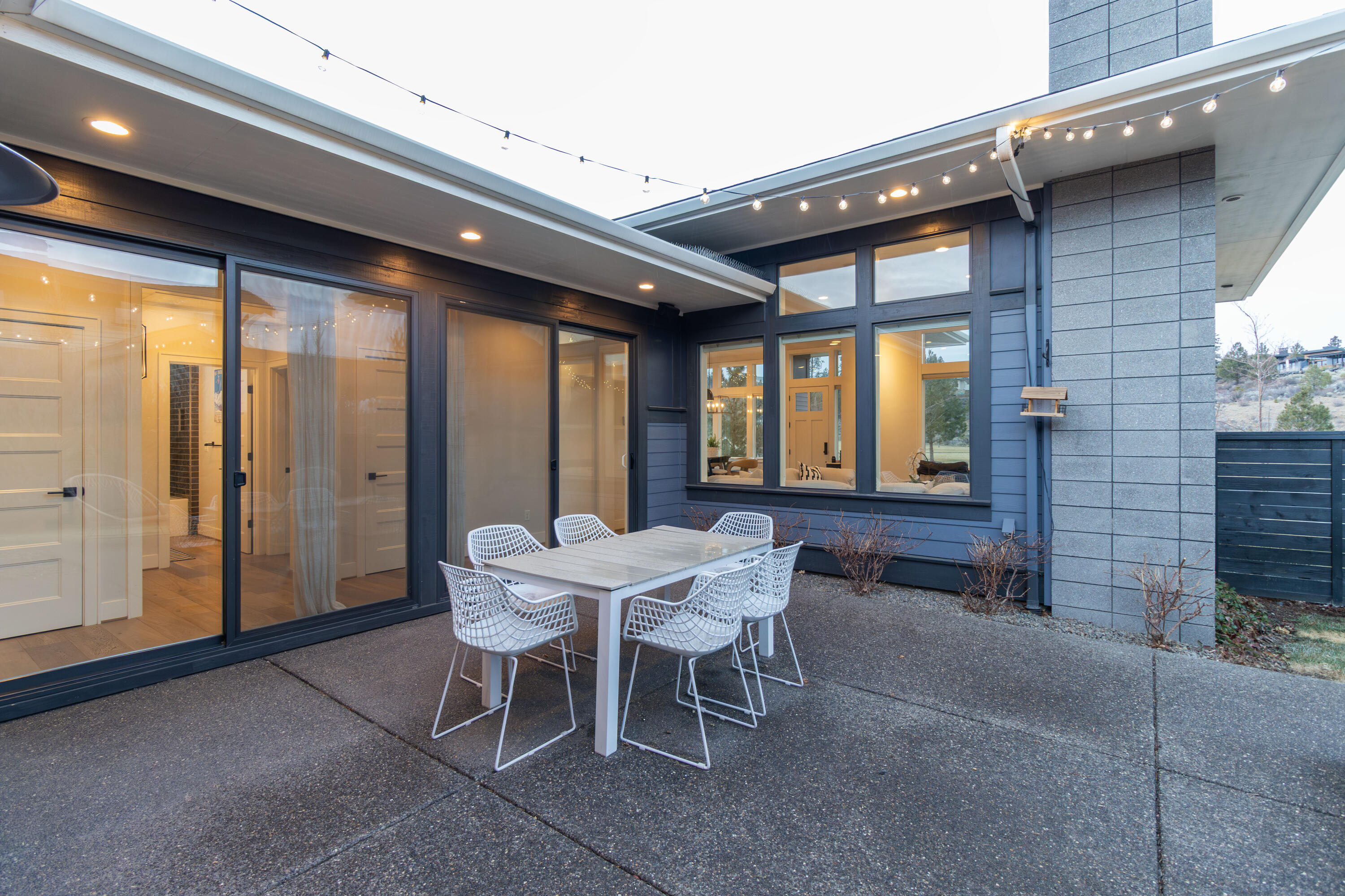 1294 NW Discovery Park Drive