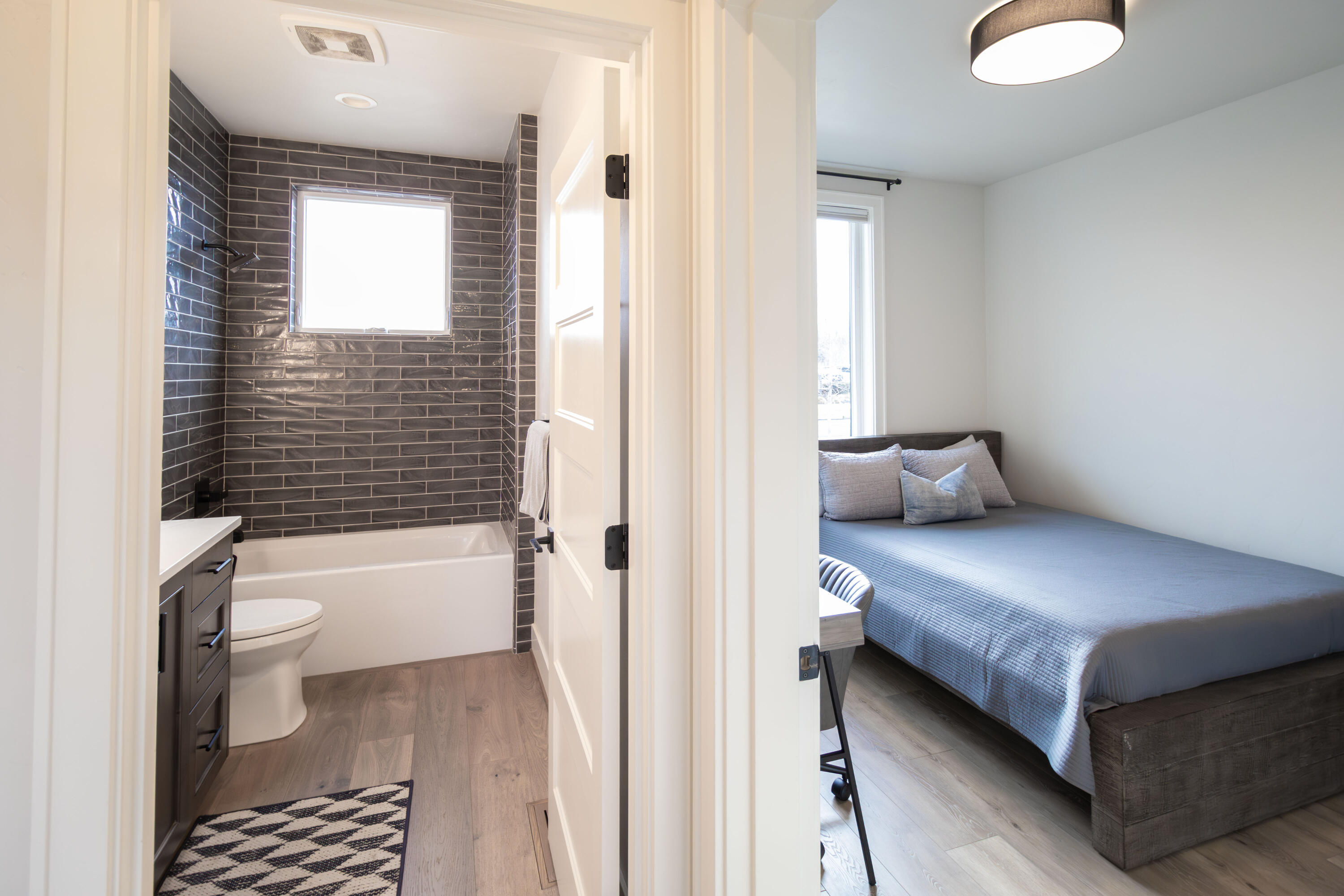 1294 NW Discovery Park Drive