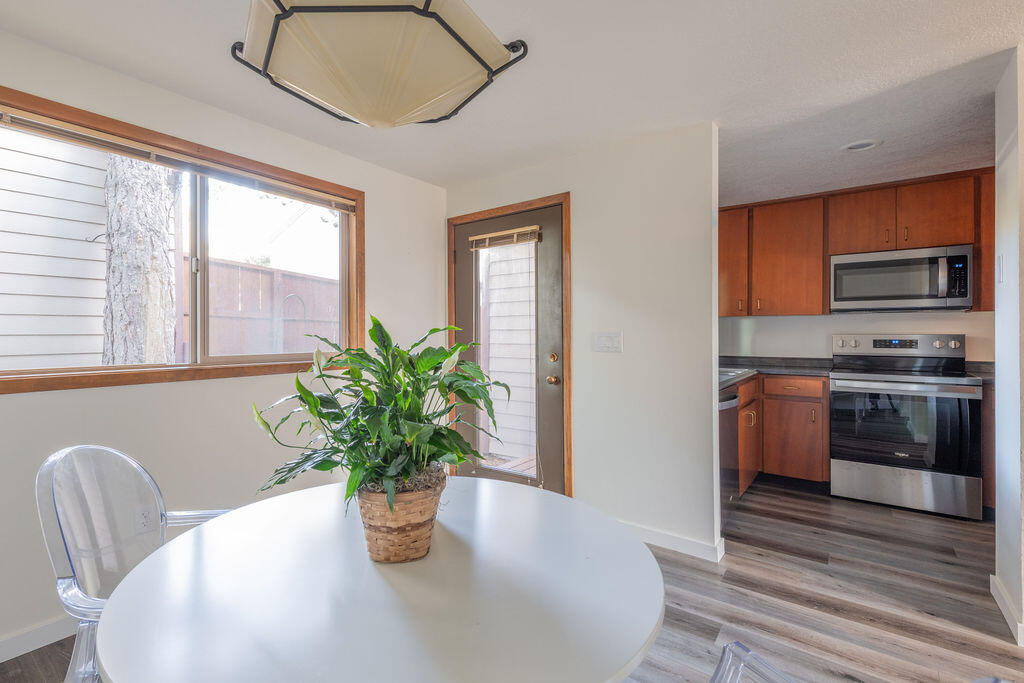 2136 NW Harriman Street