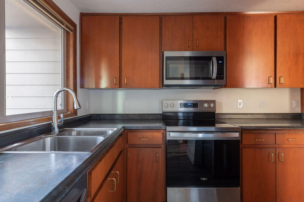 2136 NW Harriman Street