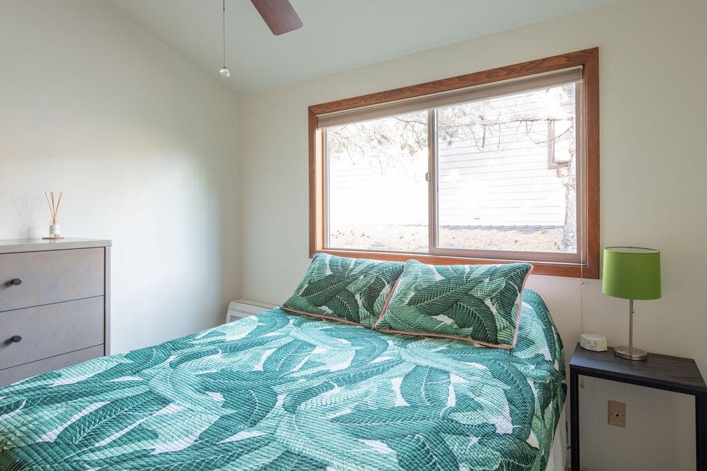 2136 NW Harriman Street