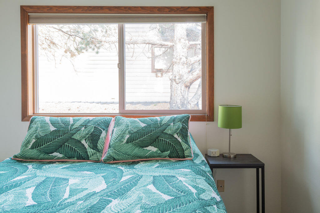 2136 NW Harriman Street