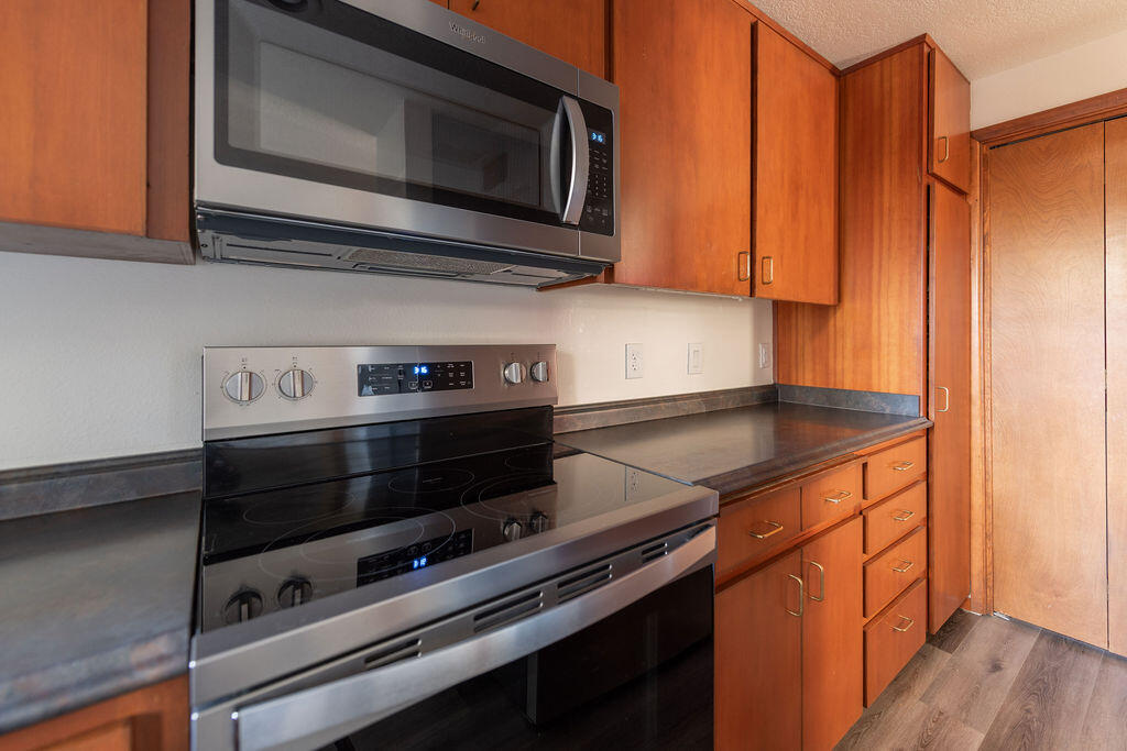 2136 NW Harriman Street