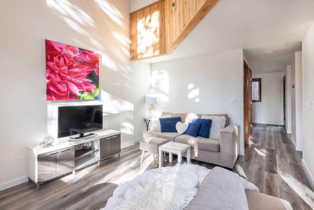 2136 NW Harriman Street