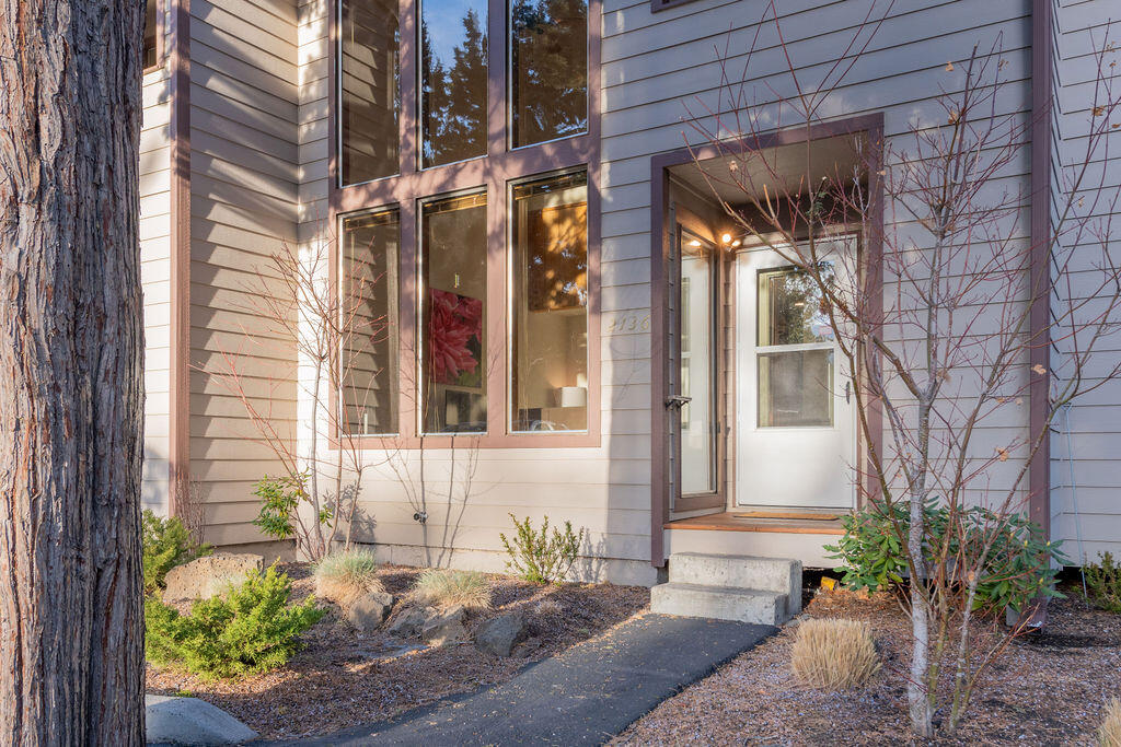 2136 NW Harriman Street