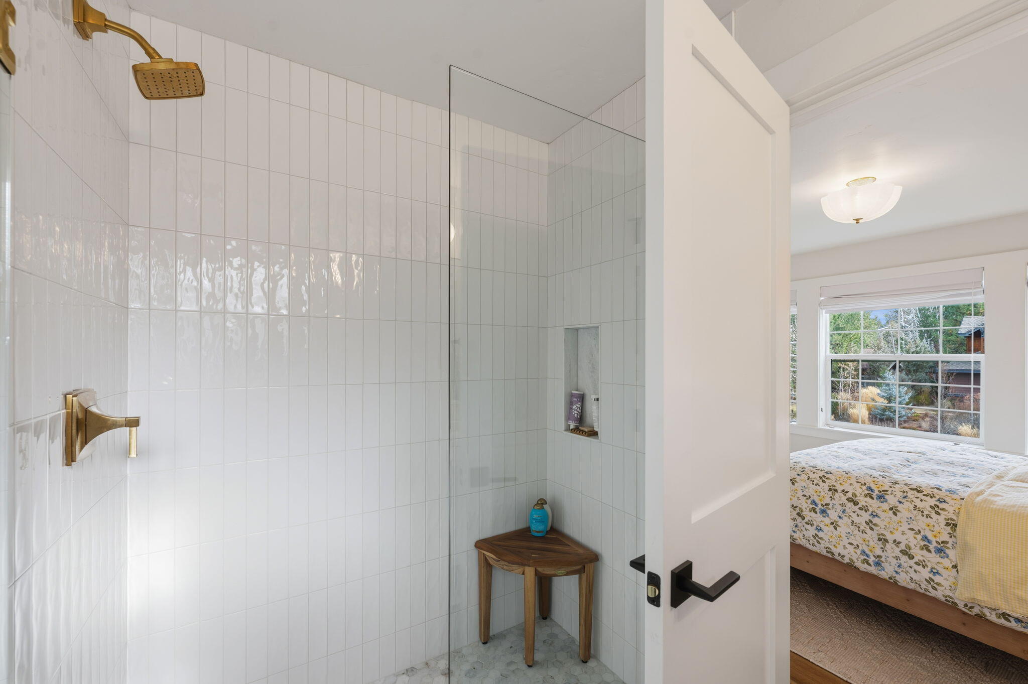 61519 Cultus Lake Court
