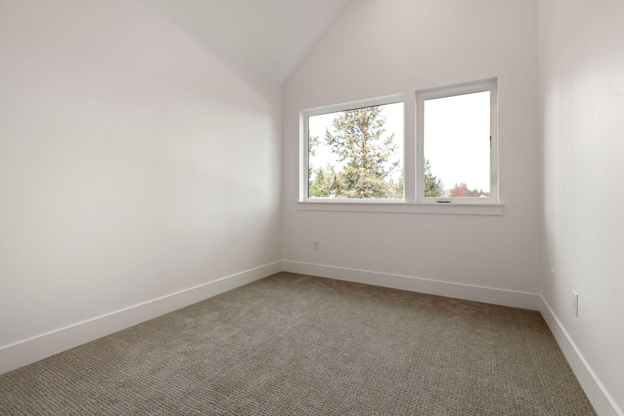 1092 W Linda, Lot 1