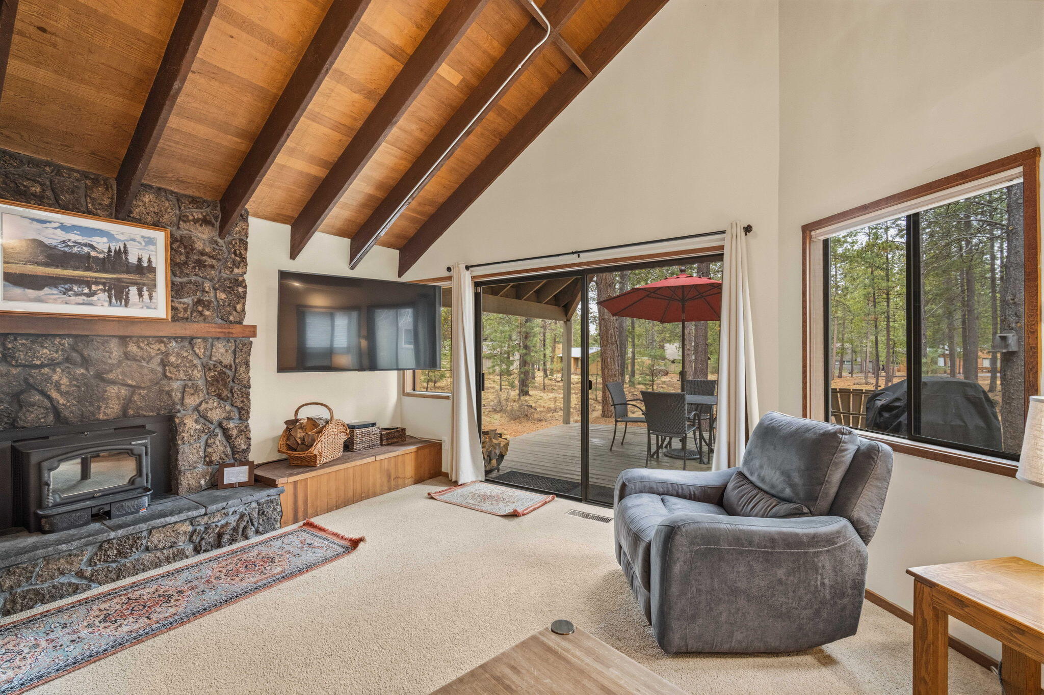 57055 Deer Lane, 7