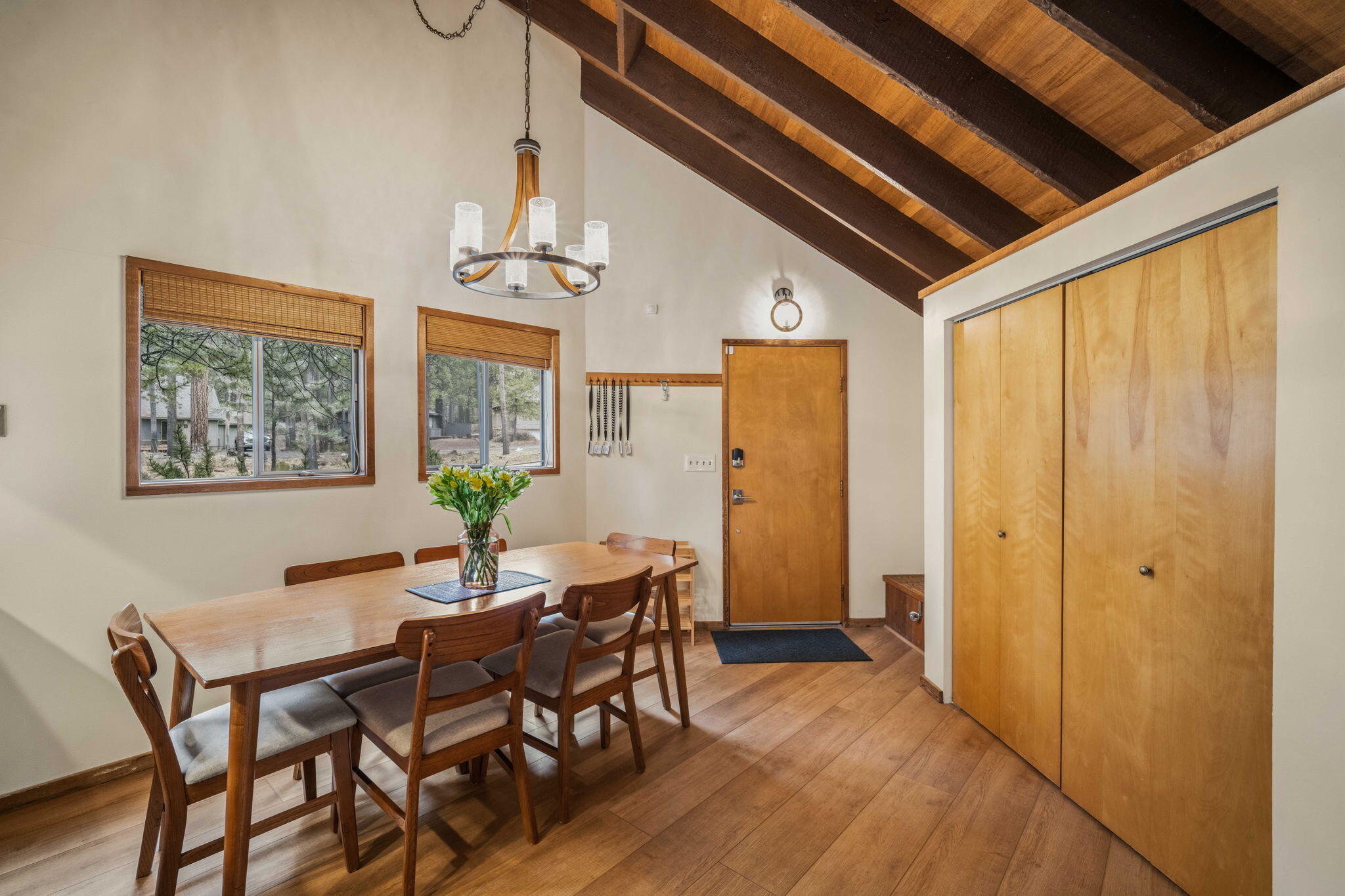 57055 Deer Lane, 7