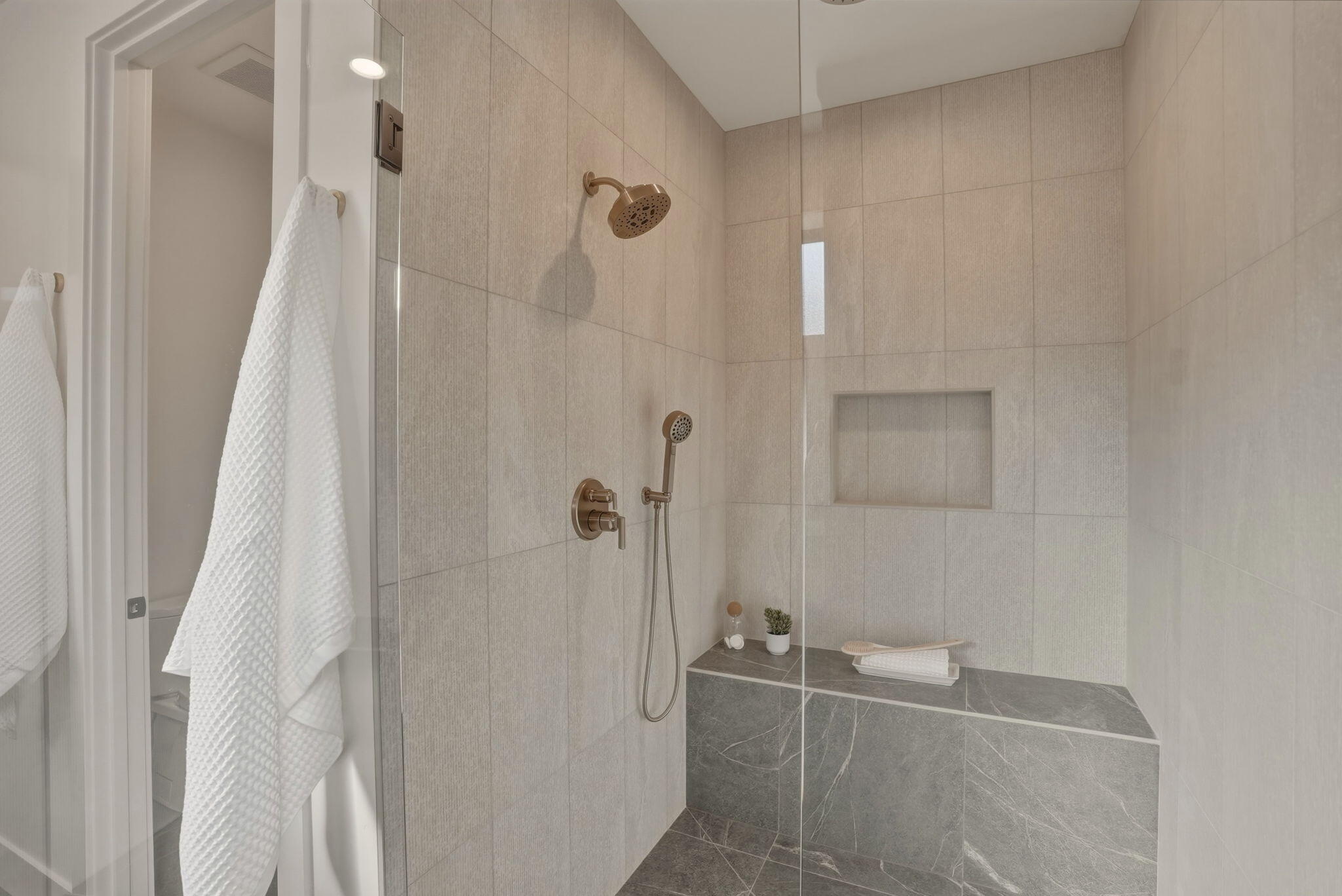 62475 NW Woodsman Loop