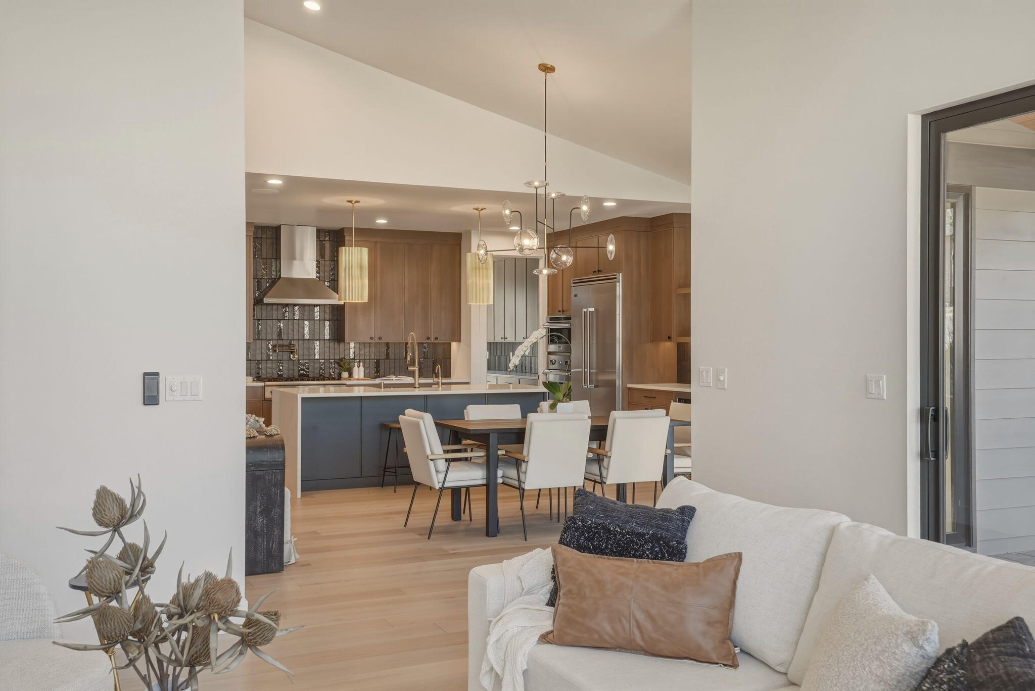 62475 NW Woodsman Loop