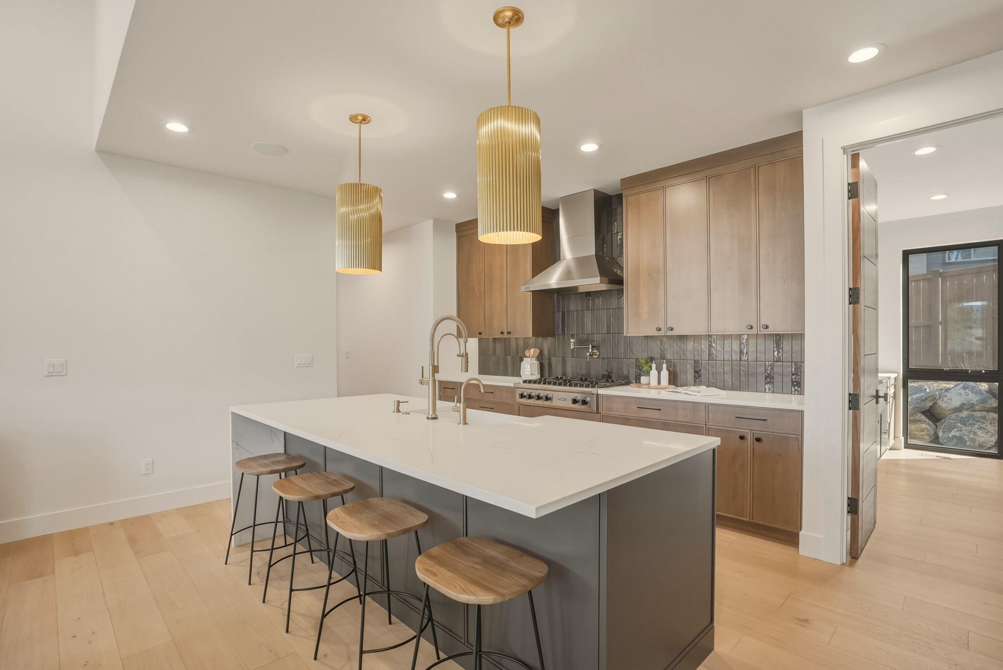 62475 NW Woodsman Loop