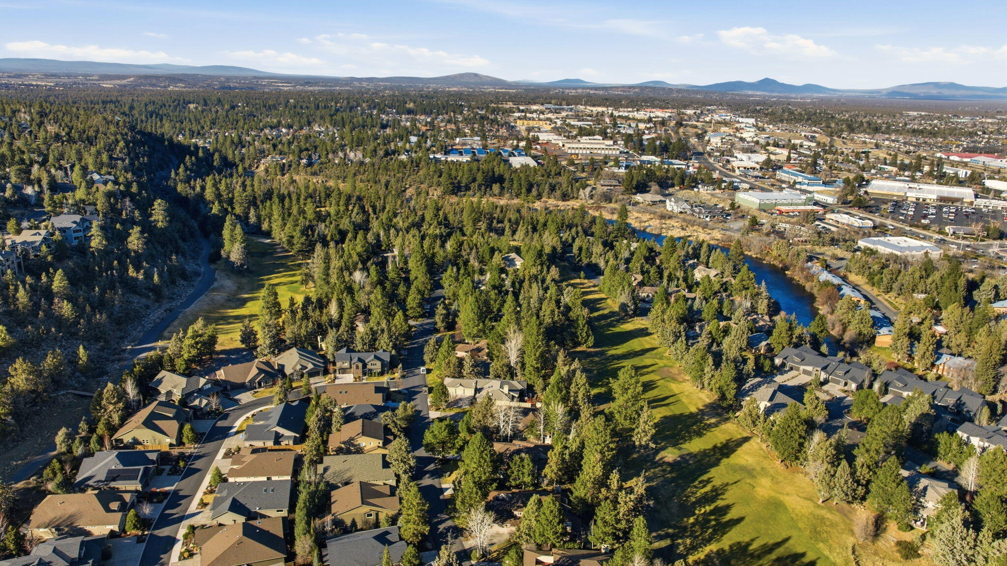 3076 NW Clubhouse Drive