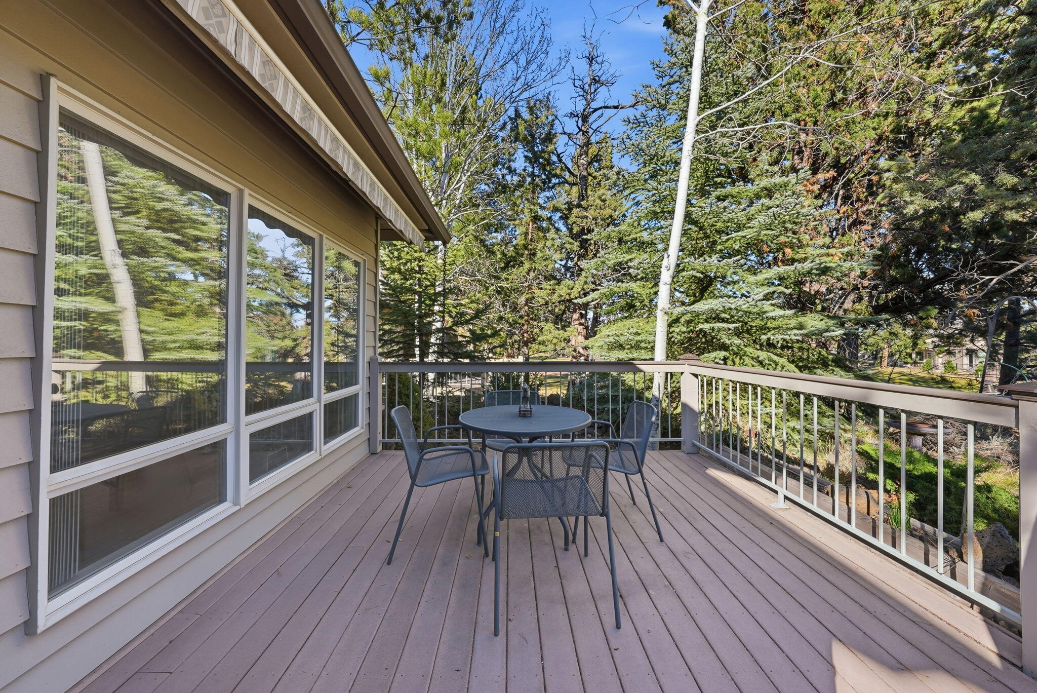 3076 NW Clubhouse Drive