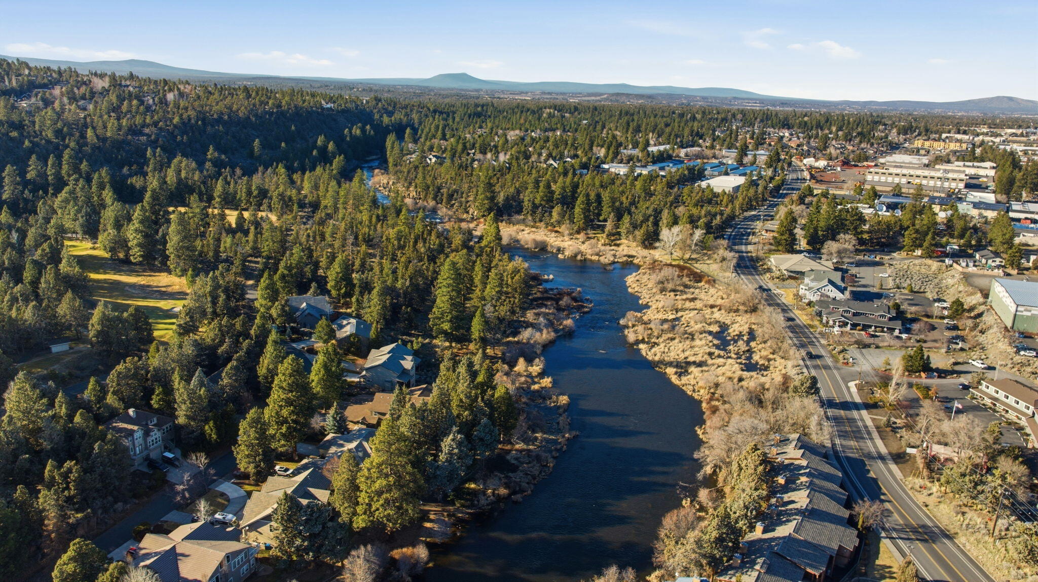 3076 NW Clubhouse Drive