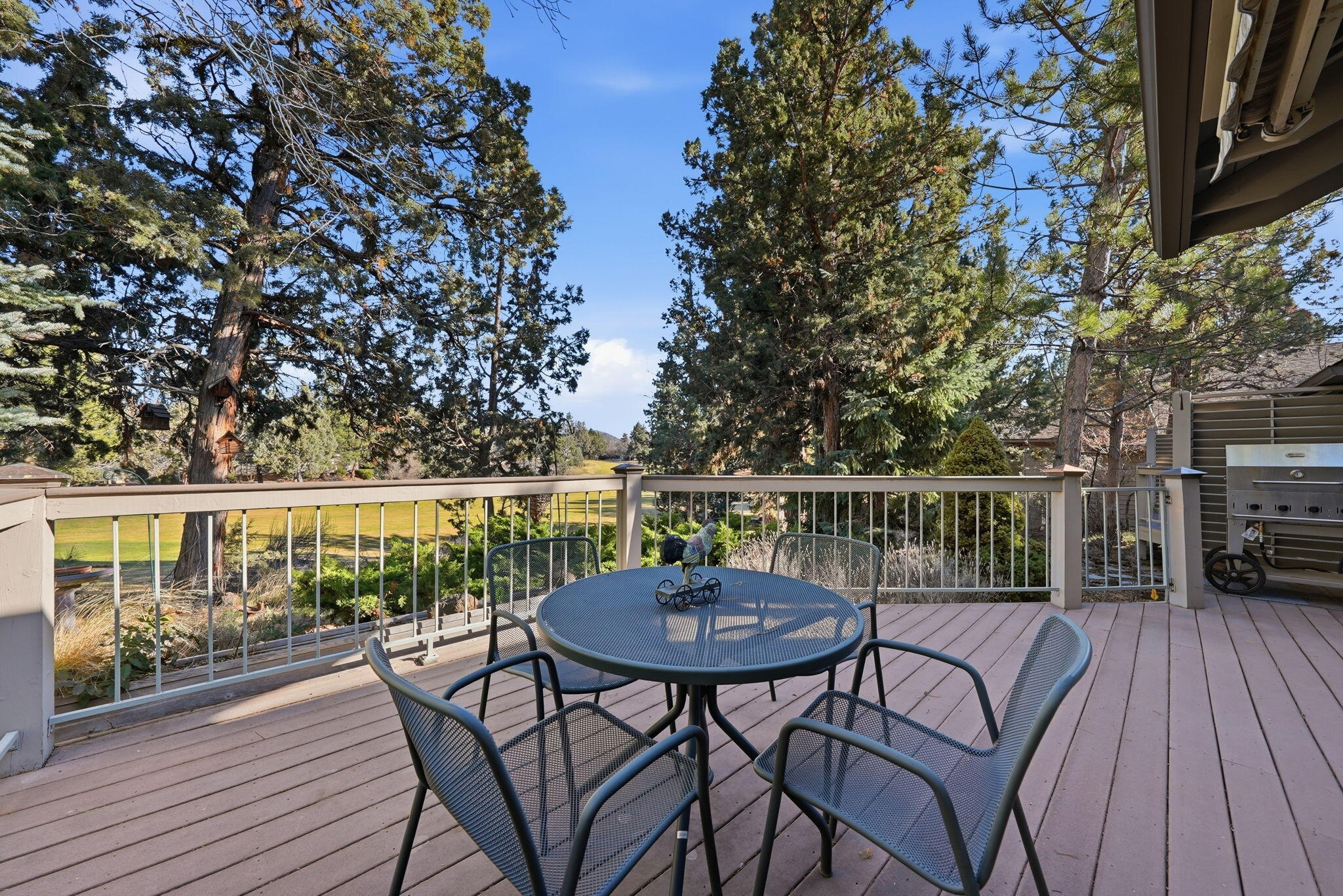 3076 NW Clubhouse Drive