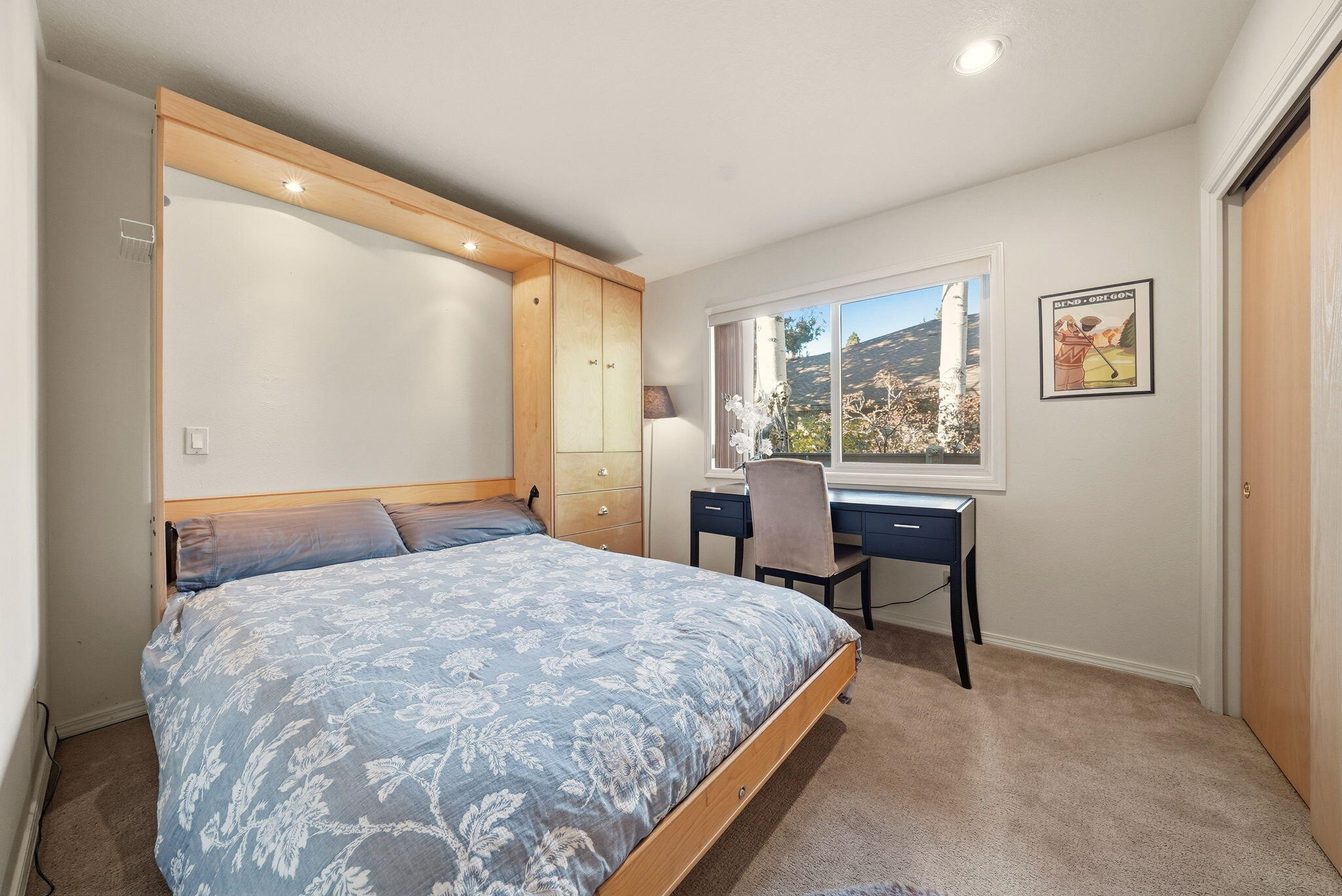 3076 NW Clubhouse Drive