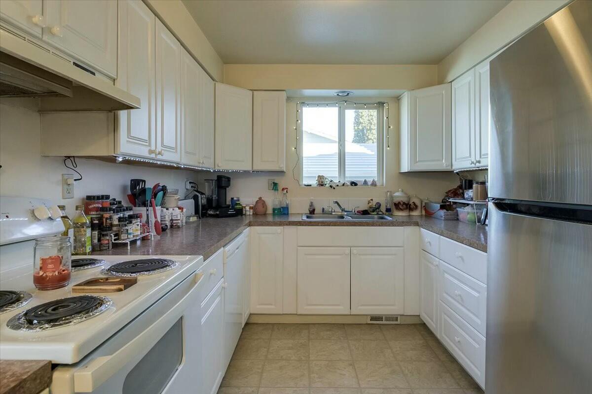 2080 NW 12th Street