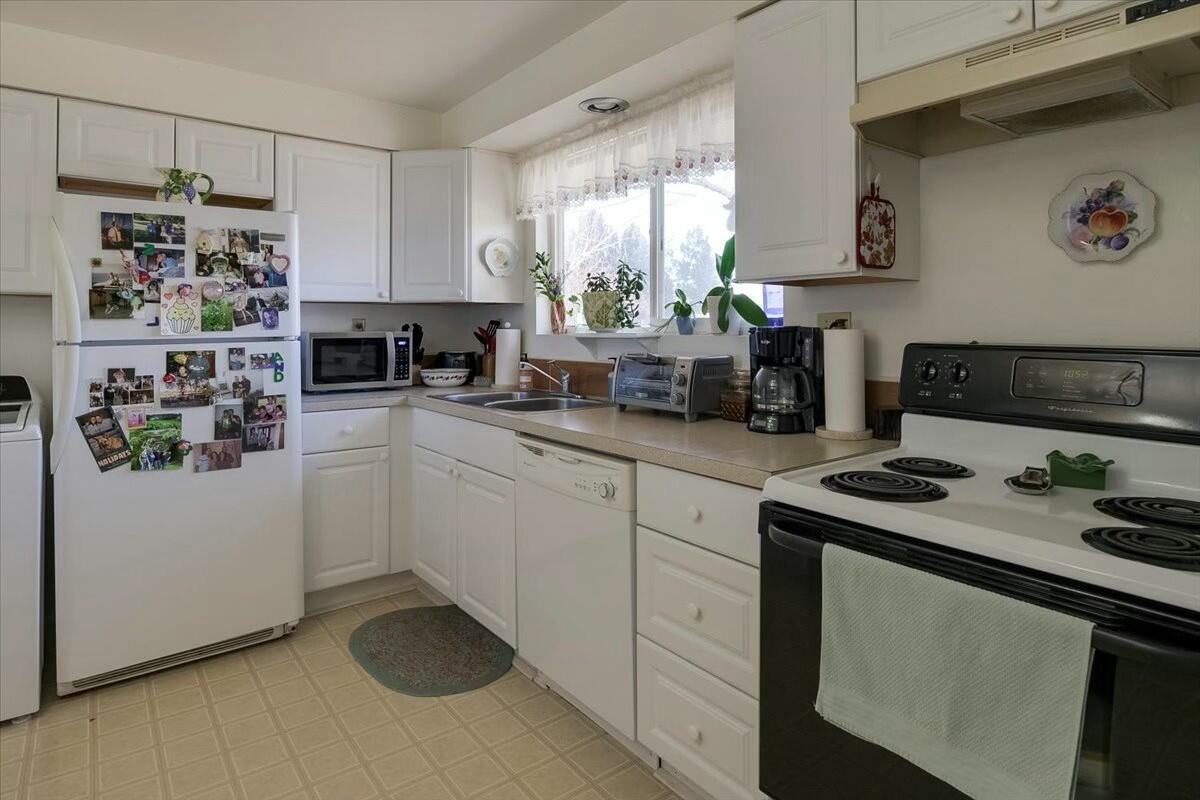 2080 NW 12th Street