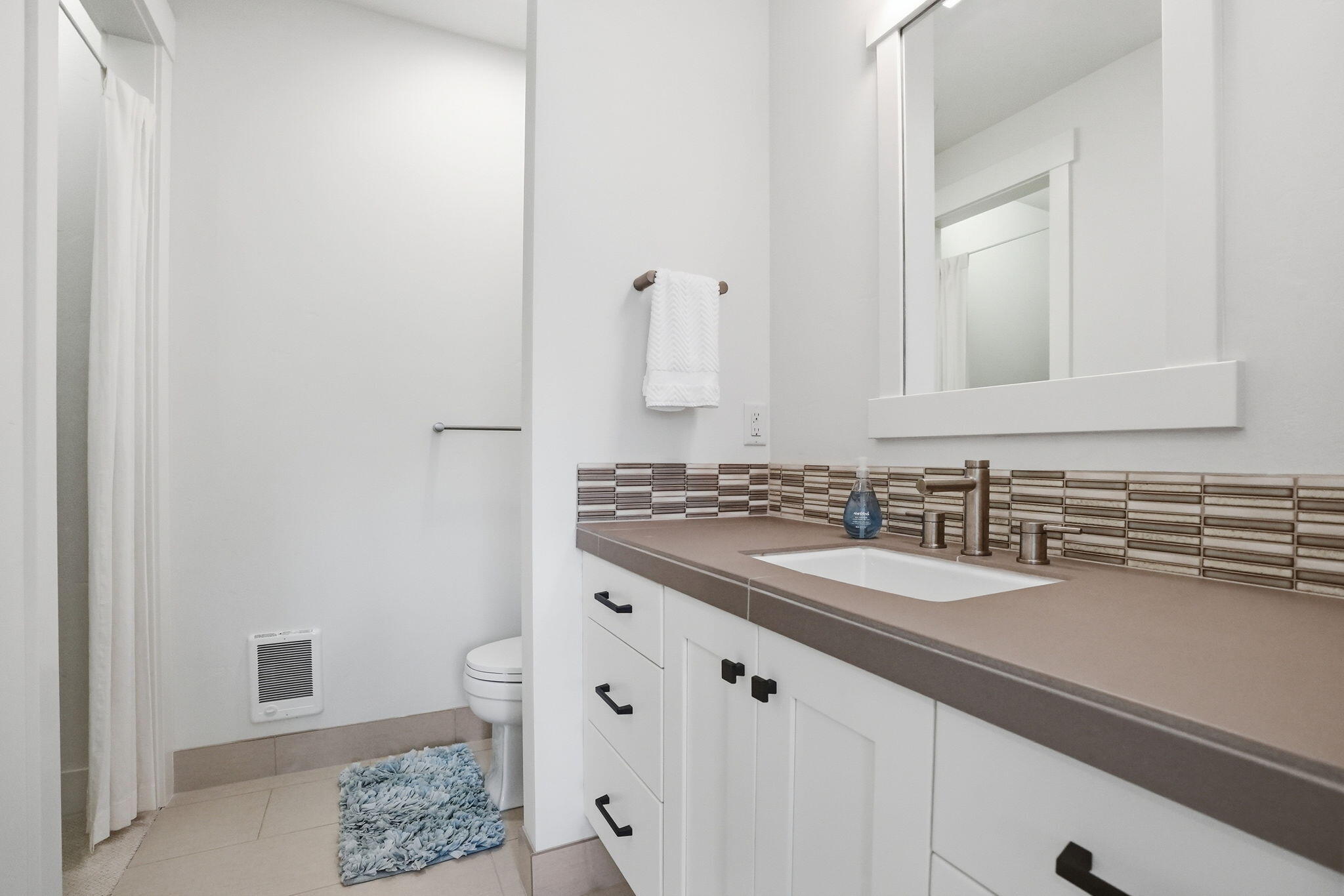 1693 NW William Clark Street, #10