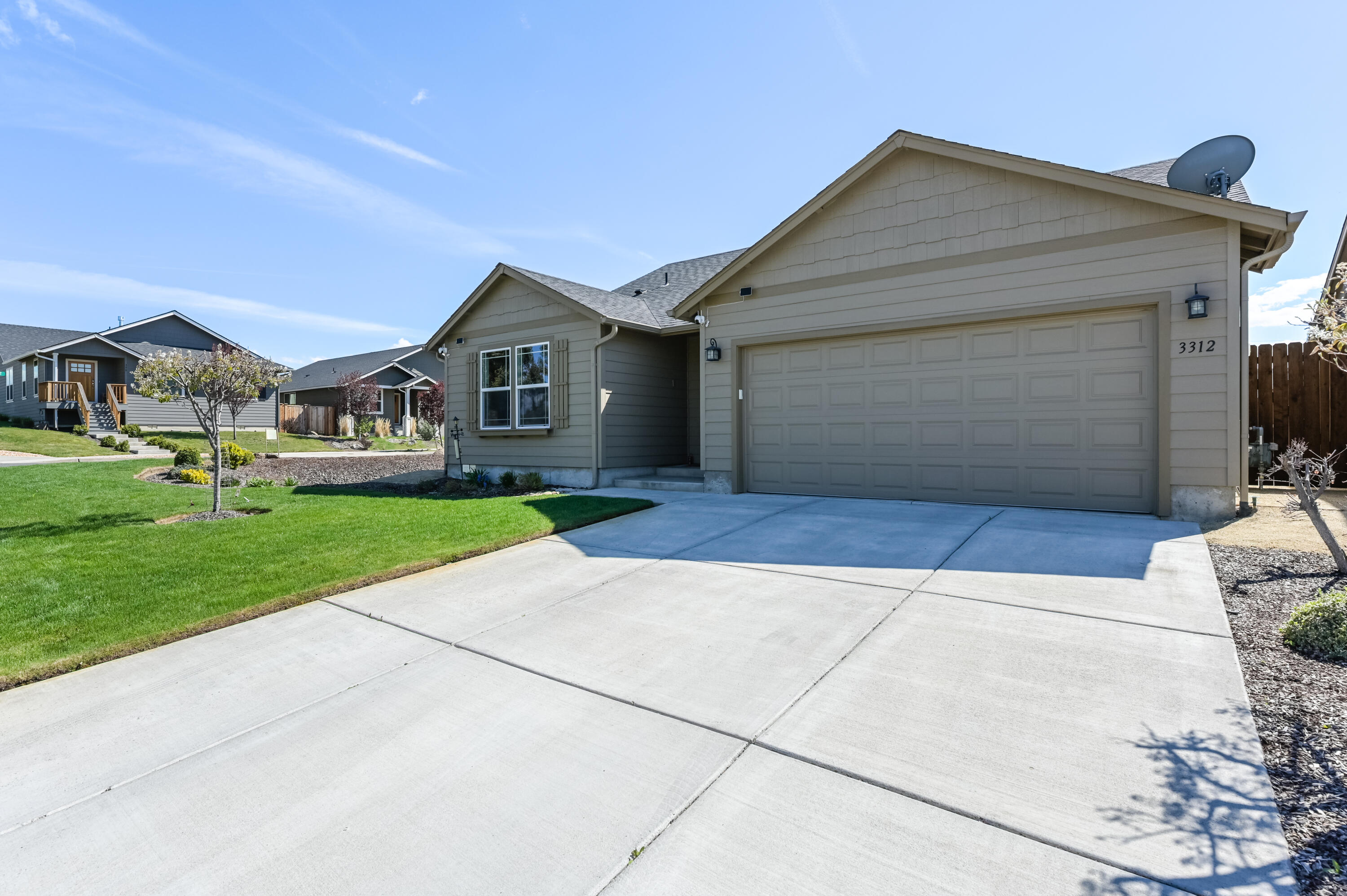 3312 NW Dogwood Avenue