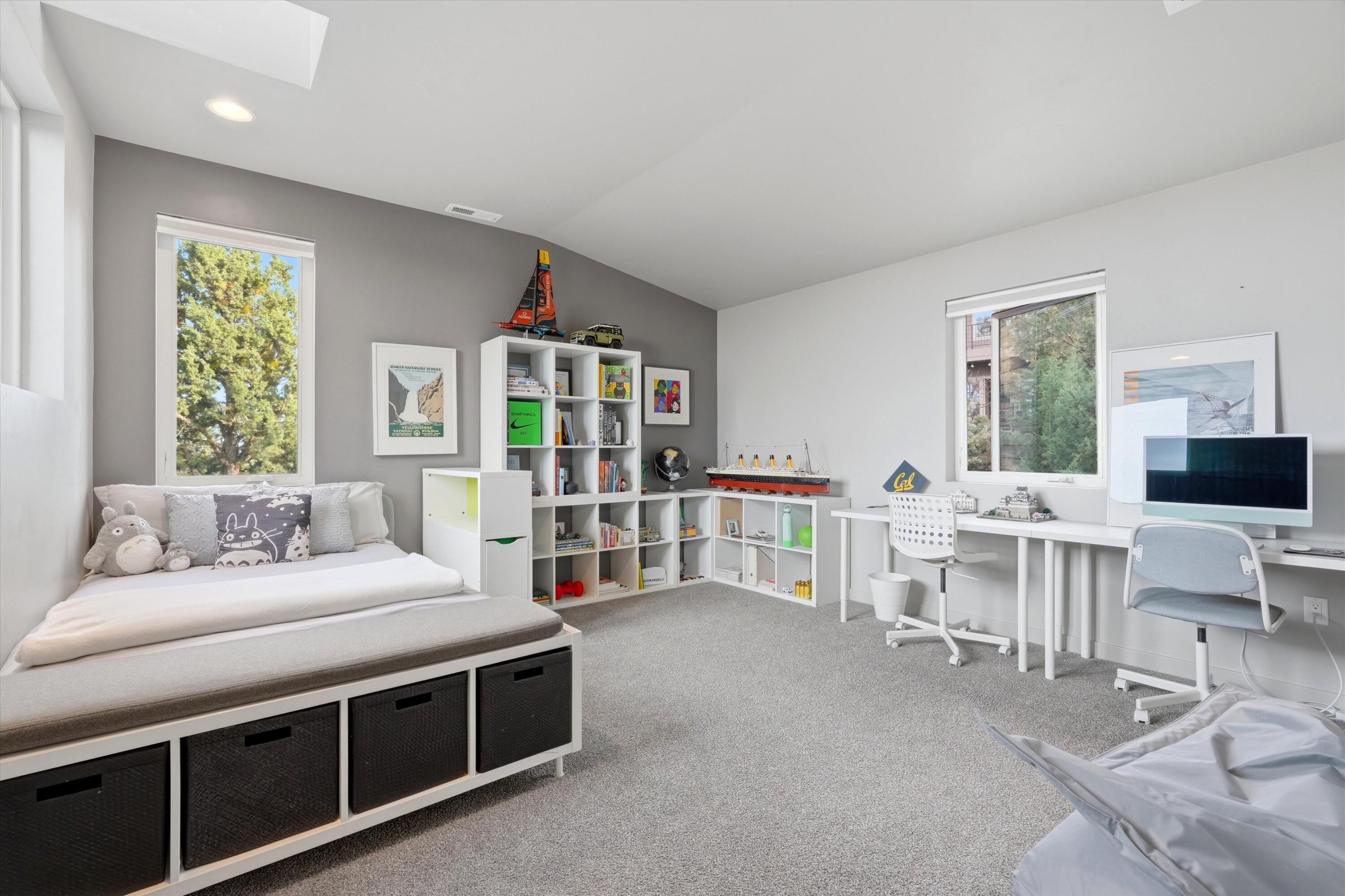 3429 NW Bryce Canyon Lane