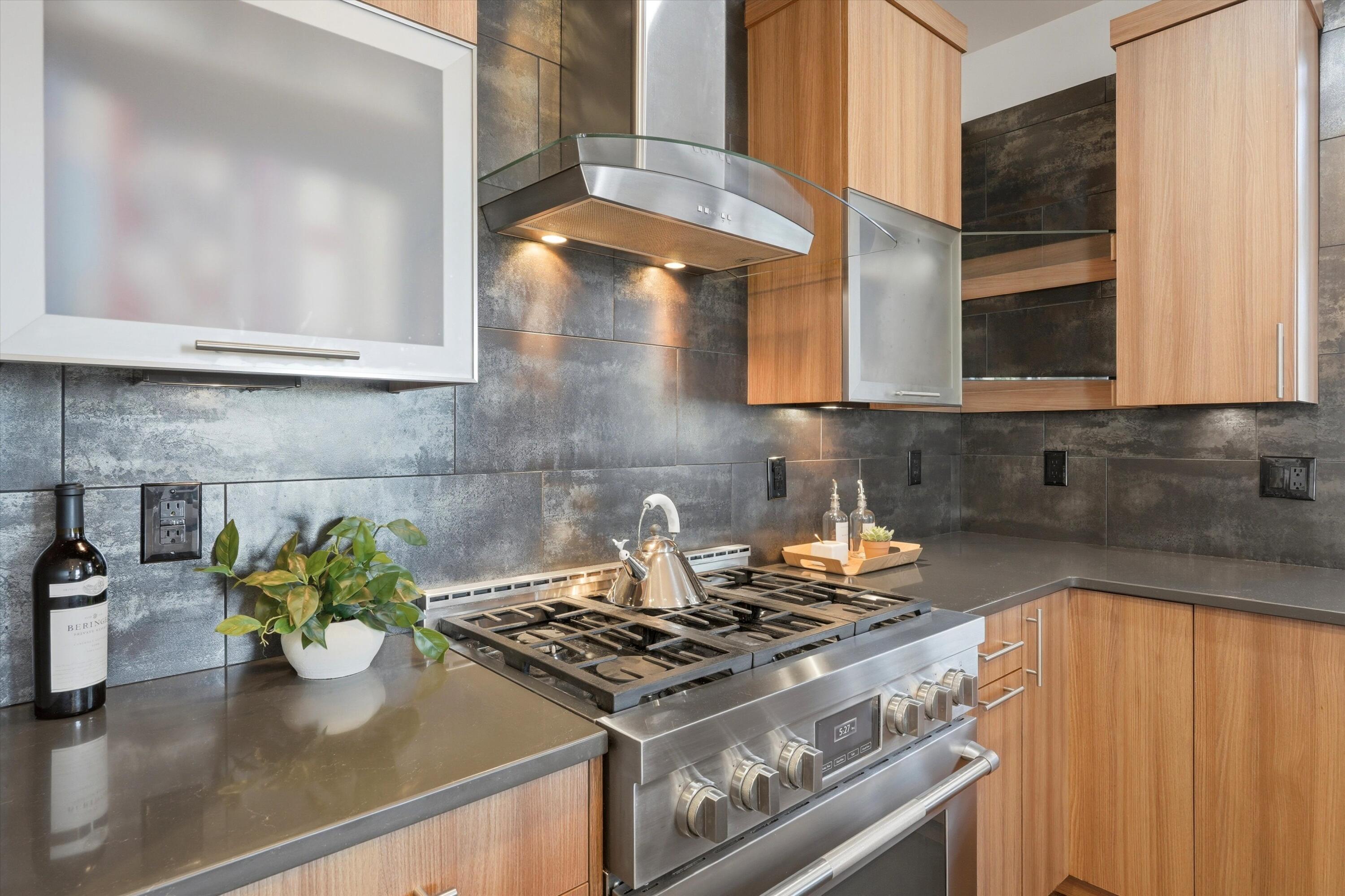 3429 NW Bryce Canyon Lane