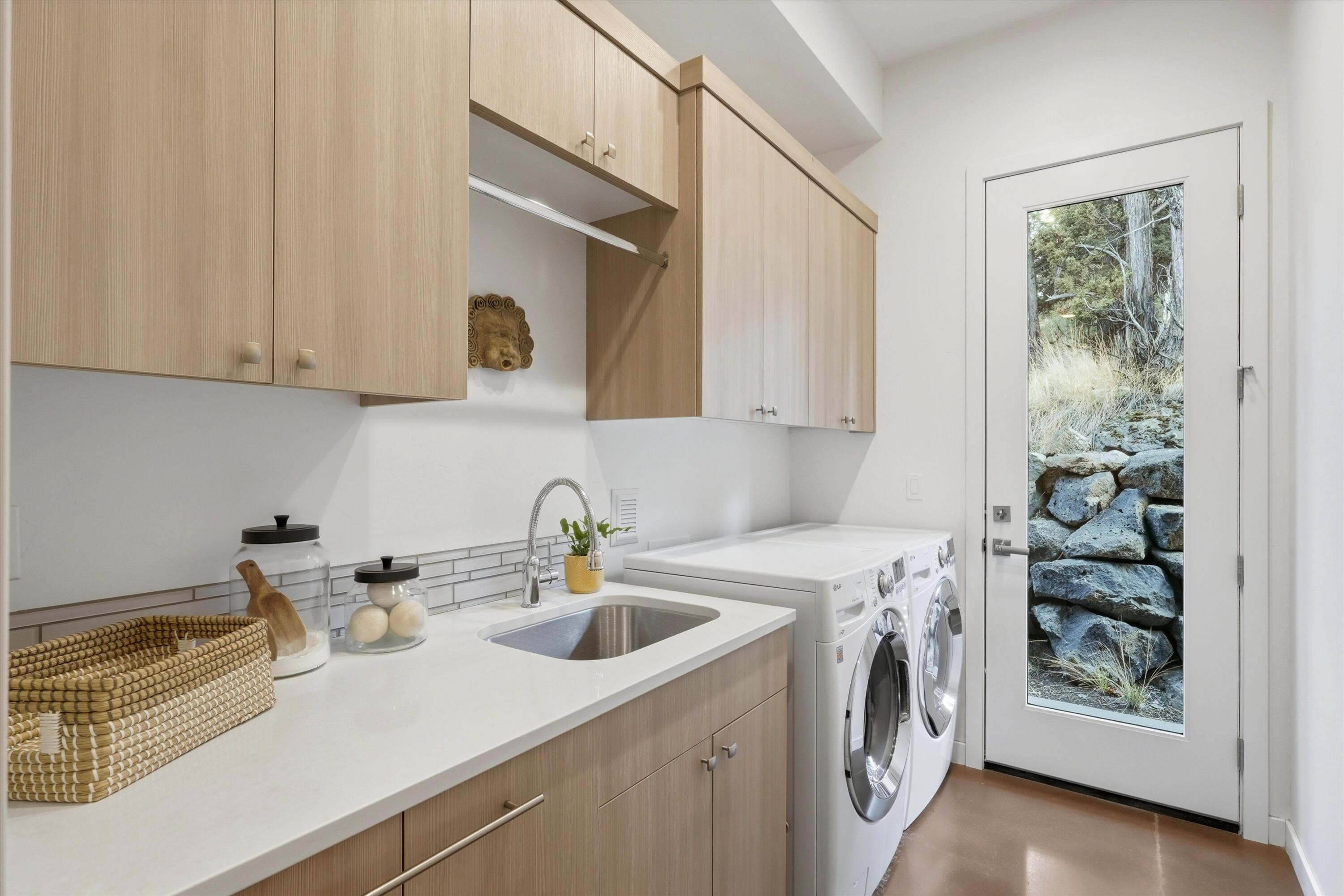 3429 NW Bryce Canyon Lane