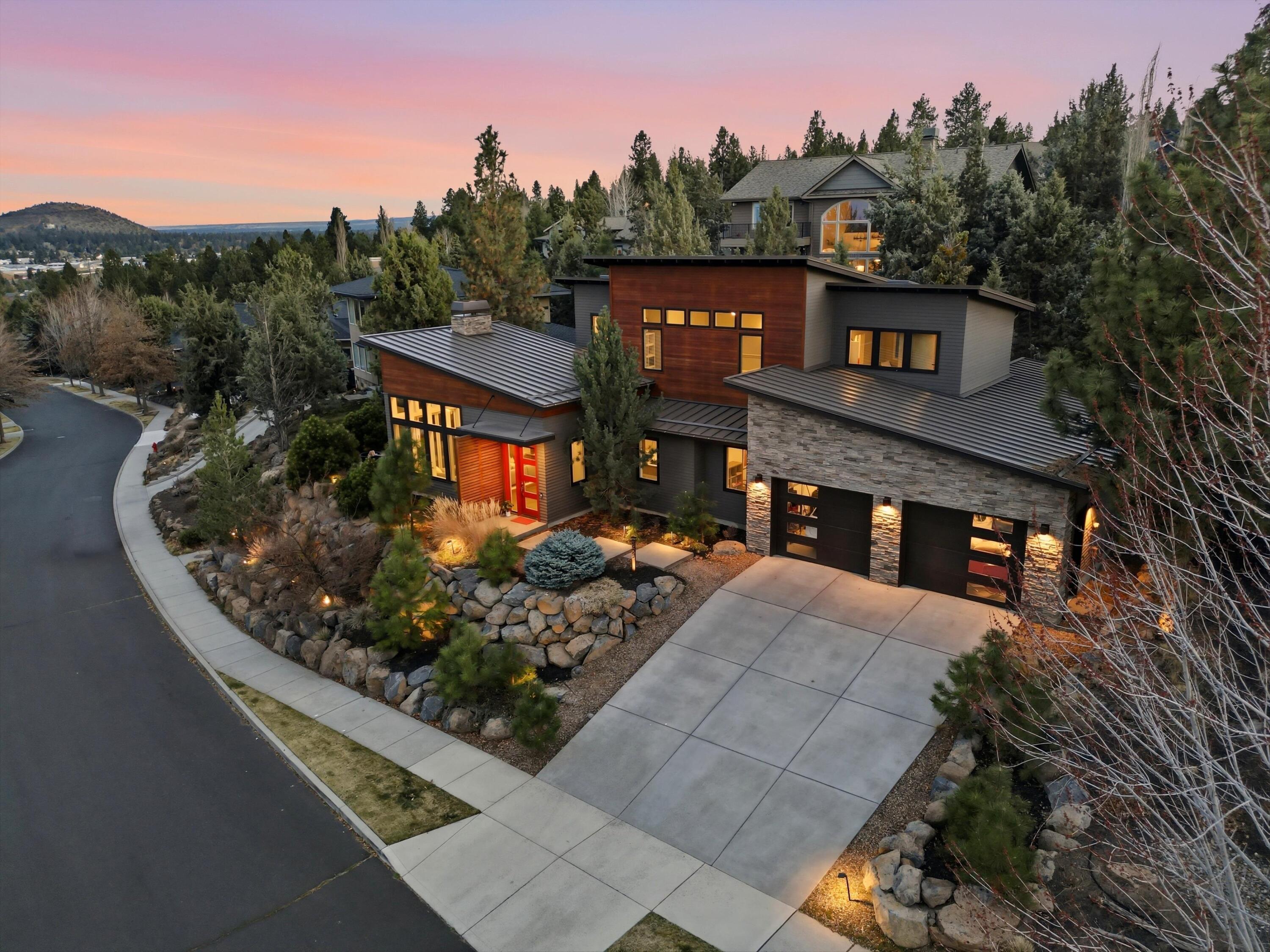 3429 NW Bryce Canyon Lane