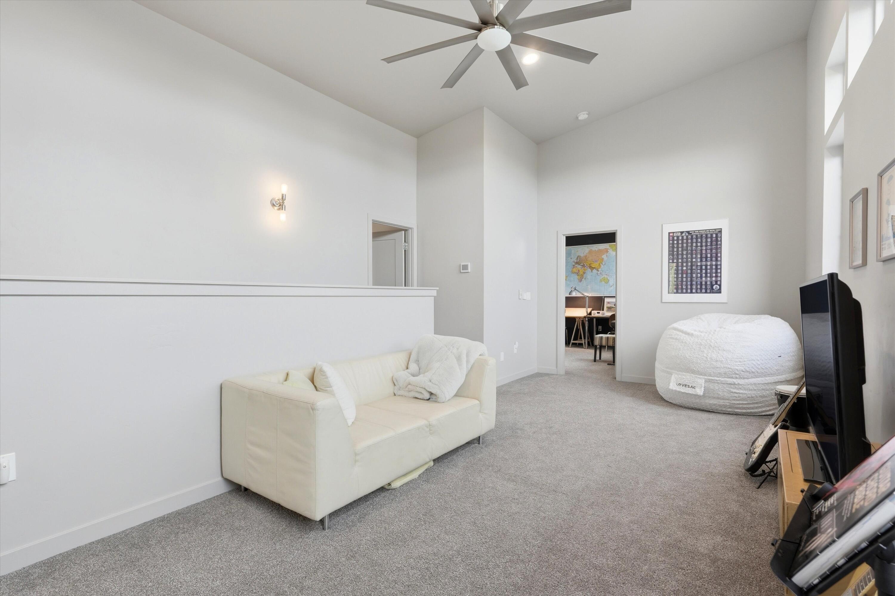 3429 NW Bryce Canyon Lane