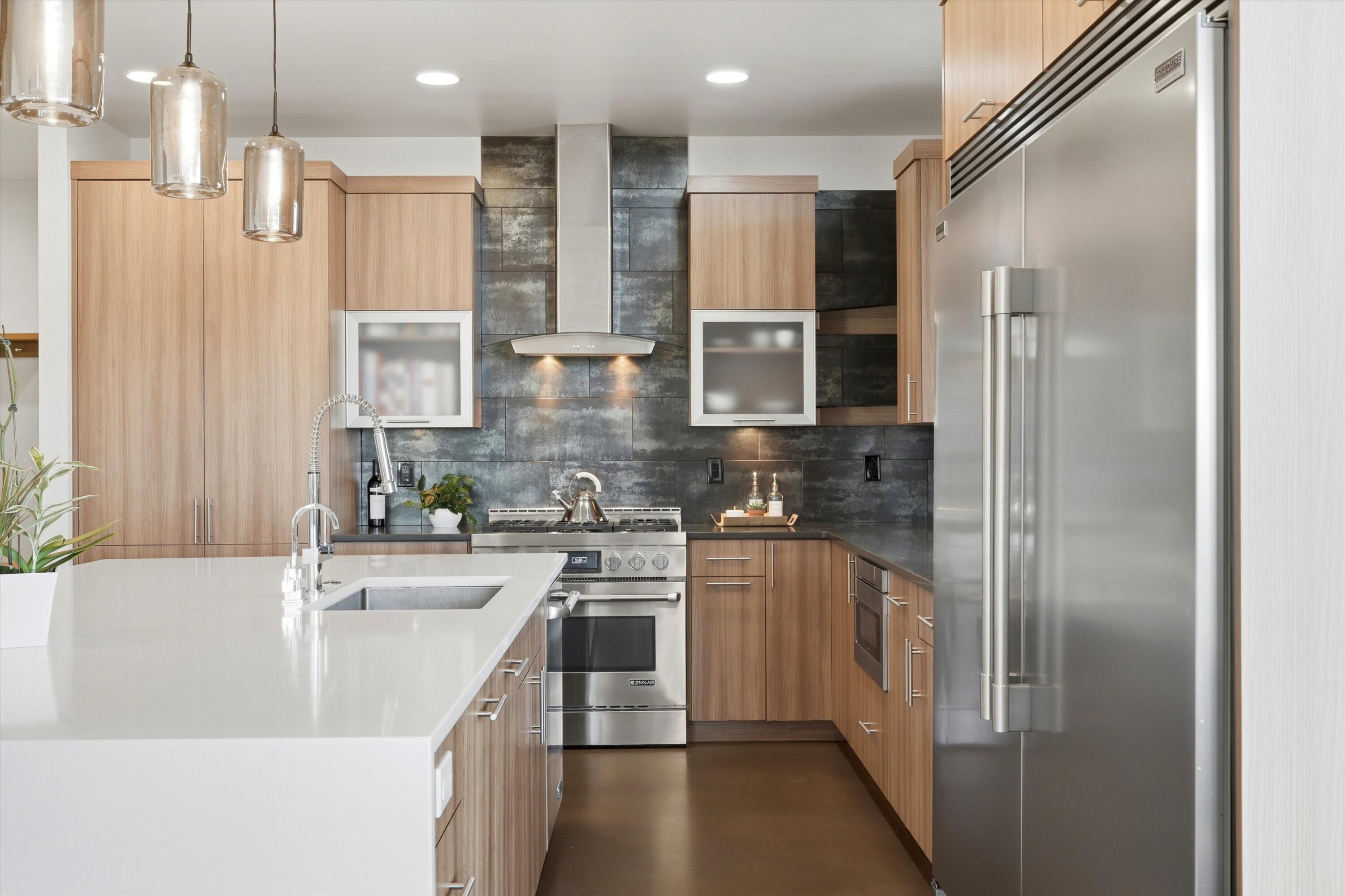 3429 NW Bryce Canyon Lane