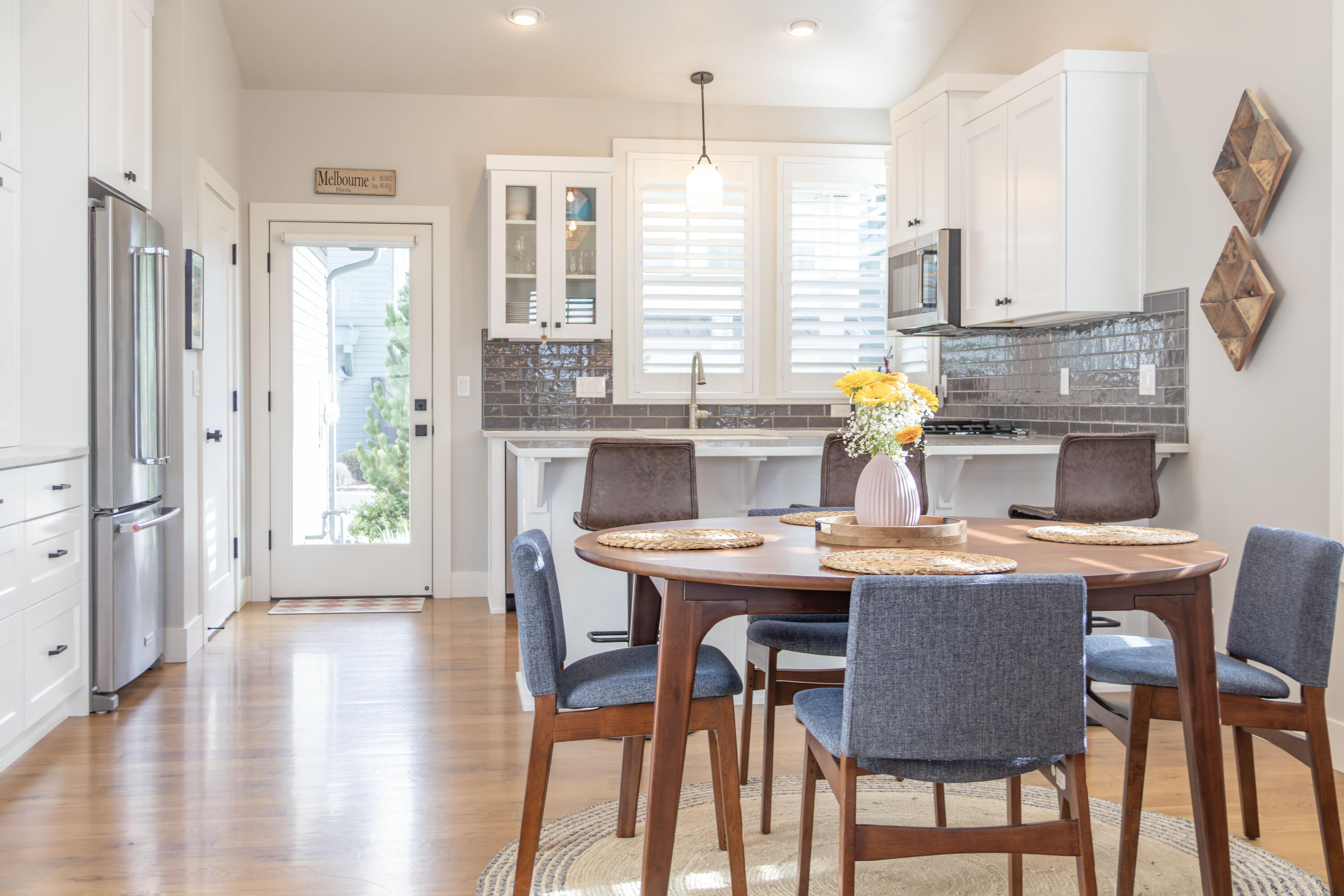 2735 NW High Lakes Loop