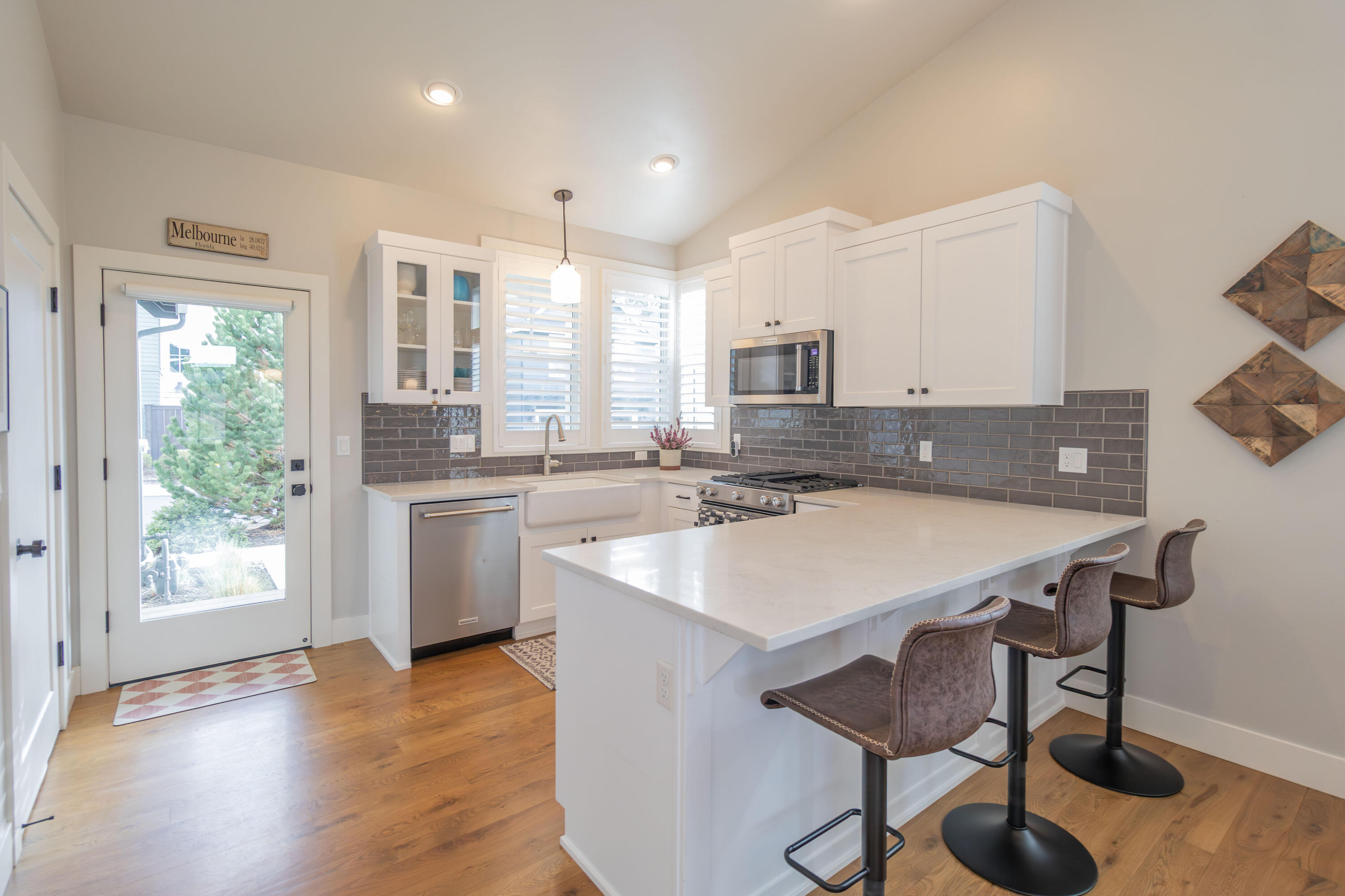 2735 NW High Lakes Loop