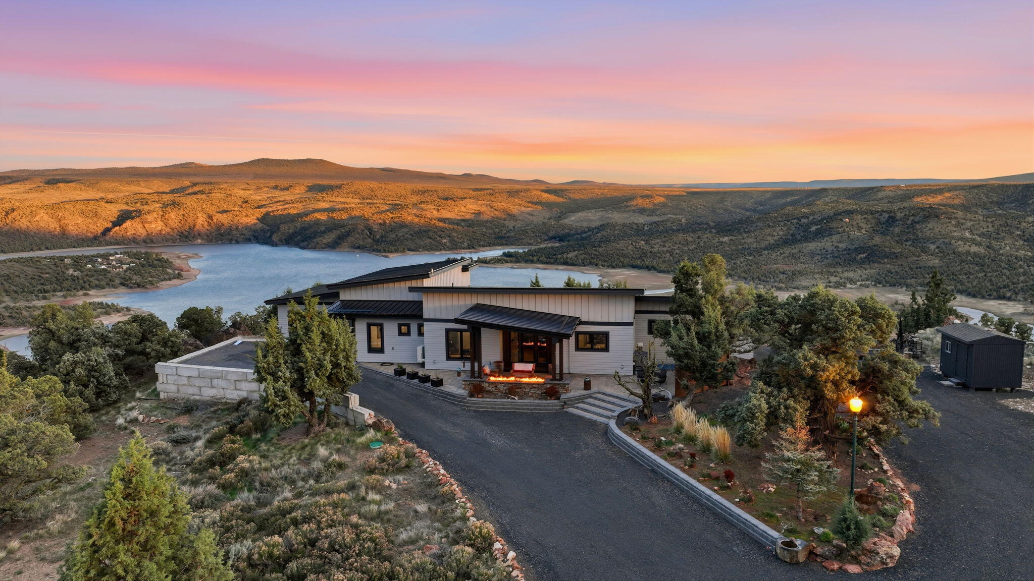 10702 SE Wicasa Lane