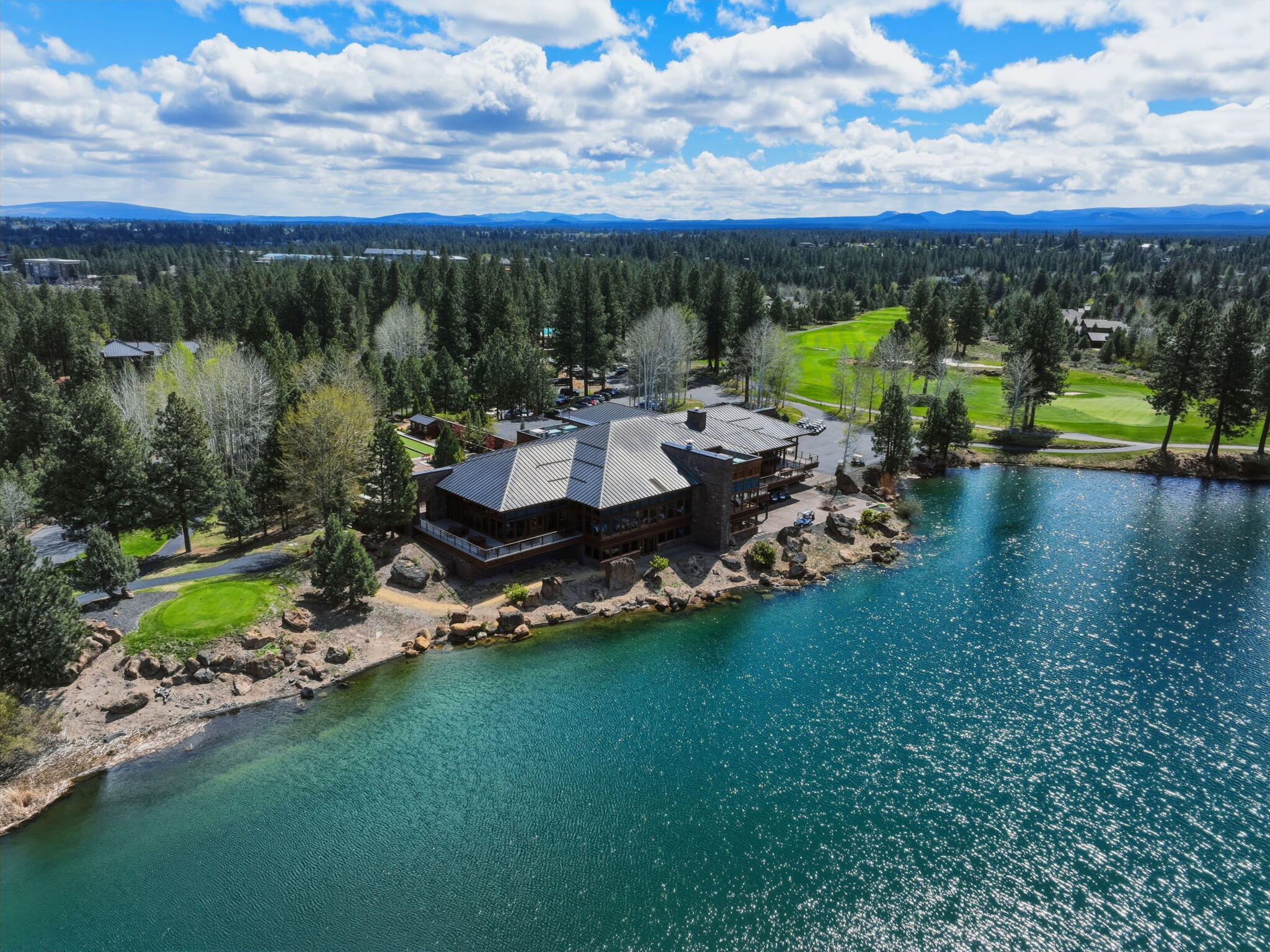 61807 Fall Creek Loop