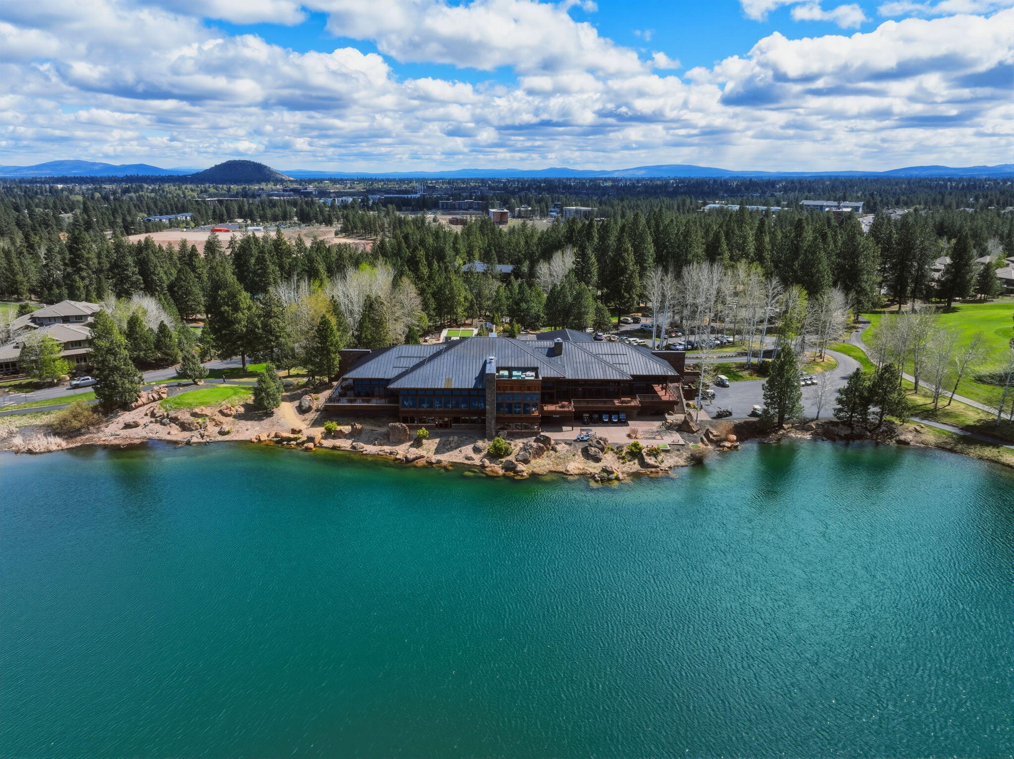 61807 Fall Creek Loop