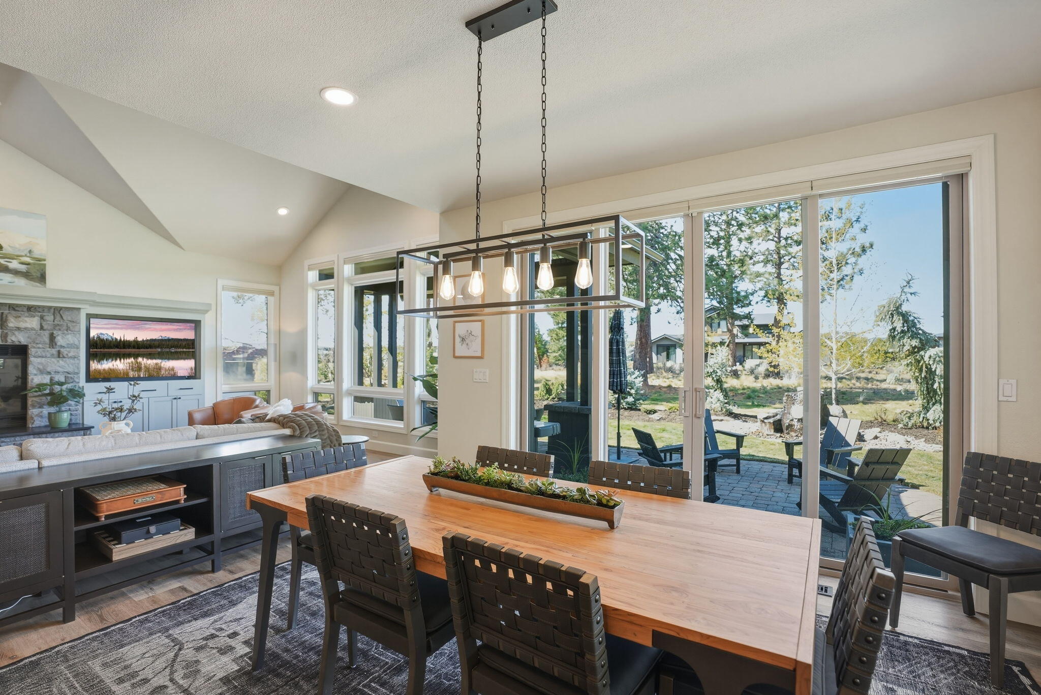 61807 Fall Creek Loop